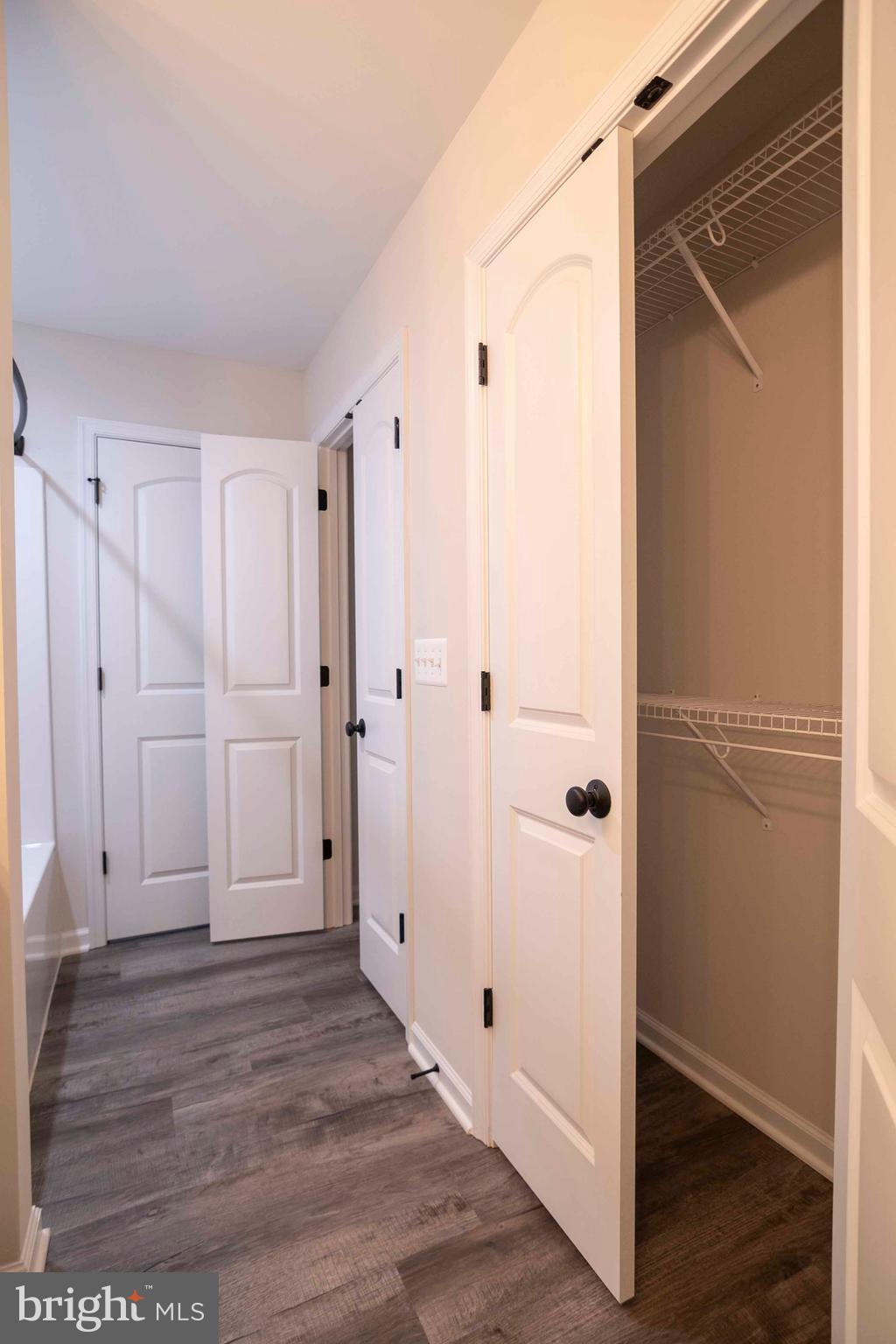 BLUE MOUNTAIN - Residential