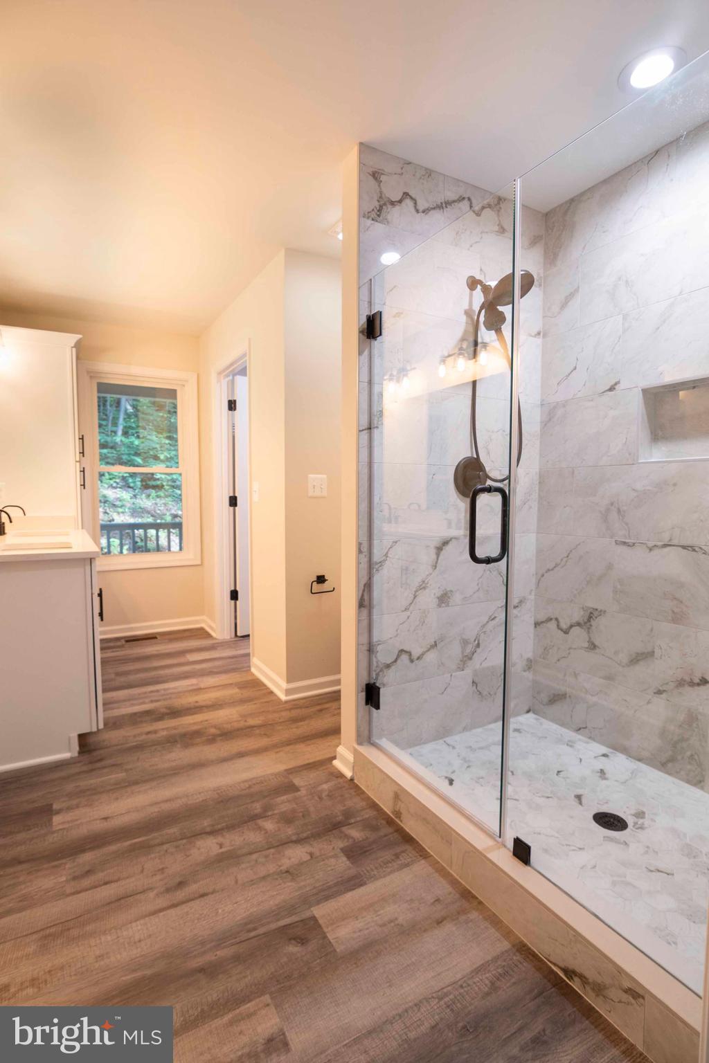 BLUE MOUNTAIN - Residential