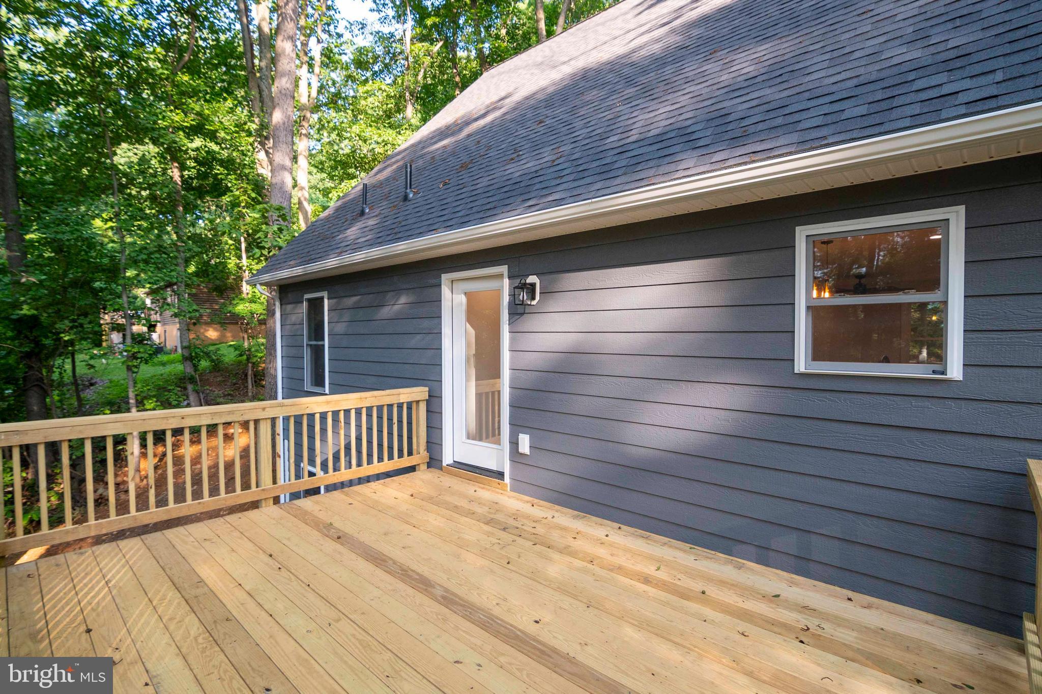 BLUE MOUNTAIN - Residential