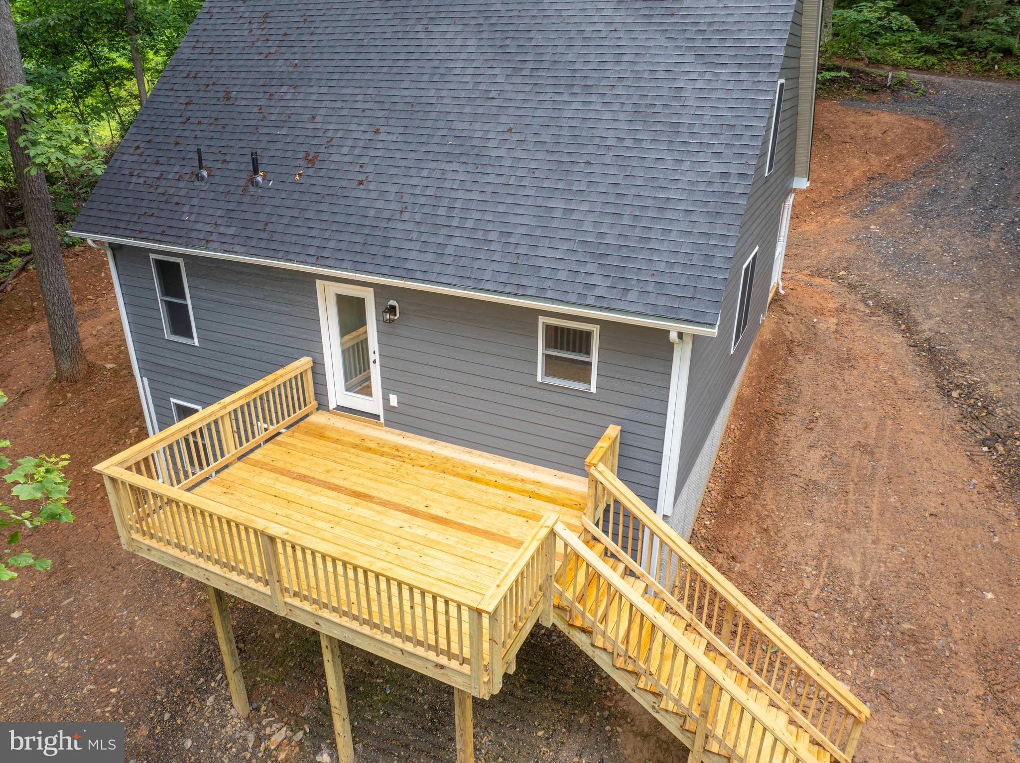 BLUE MOUNTAIN - Residential