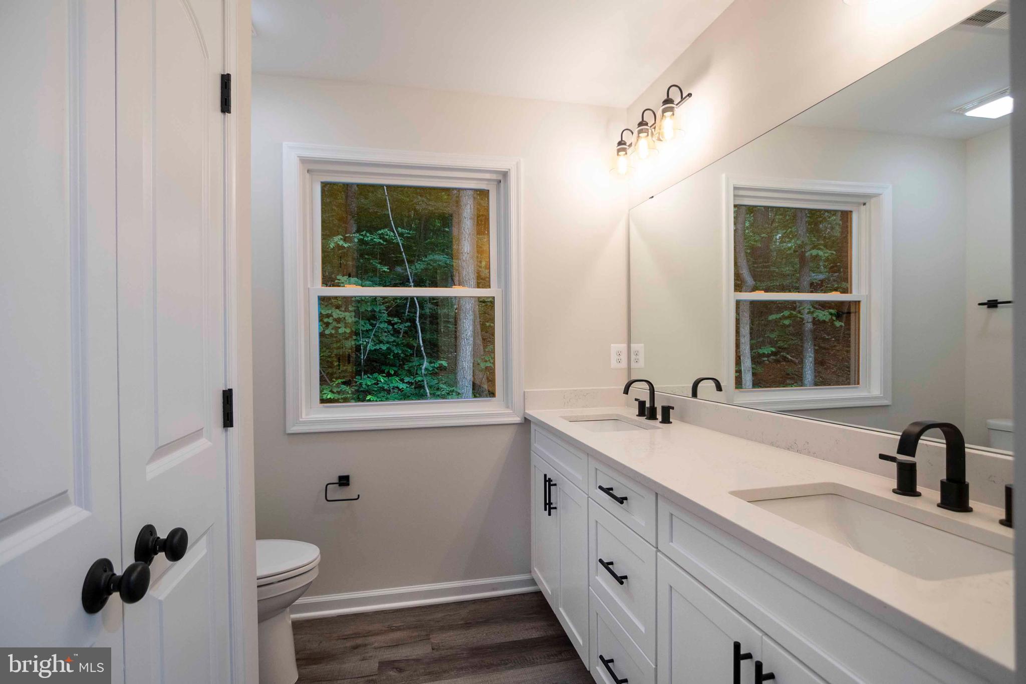 BLUE MOUNTAIN - Residential