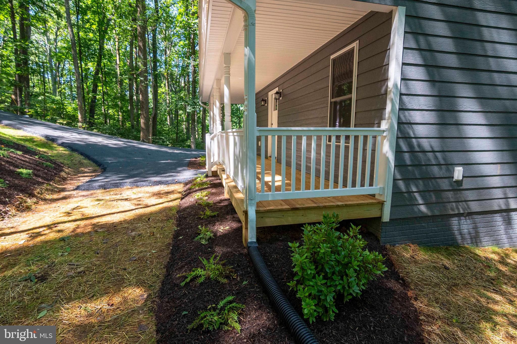 BLUE MOUNTAIN - Residential