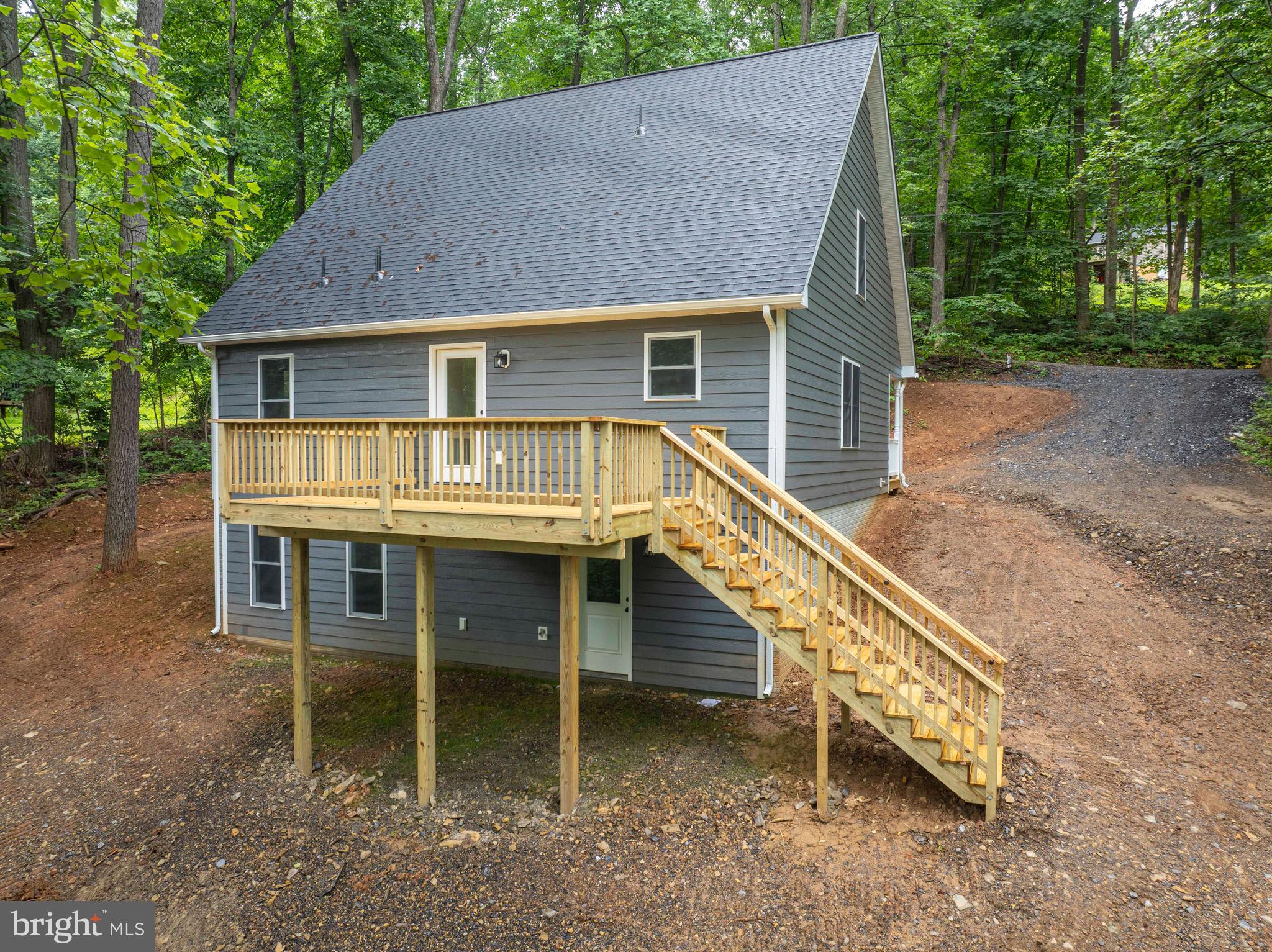 BLUE MOUNTAIN - Residential