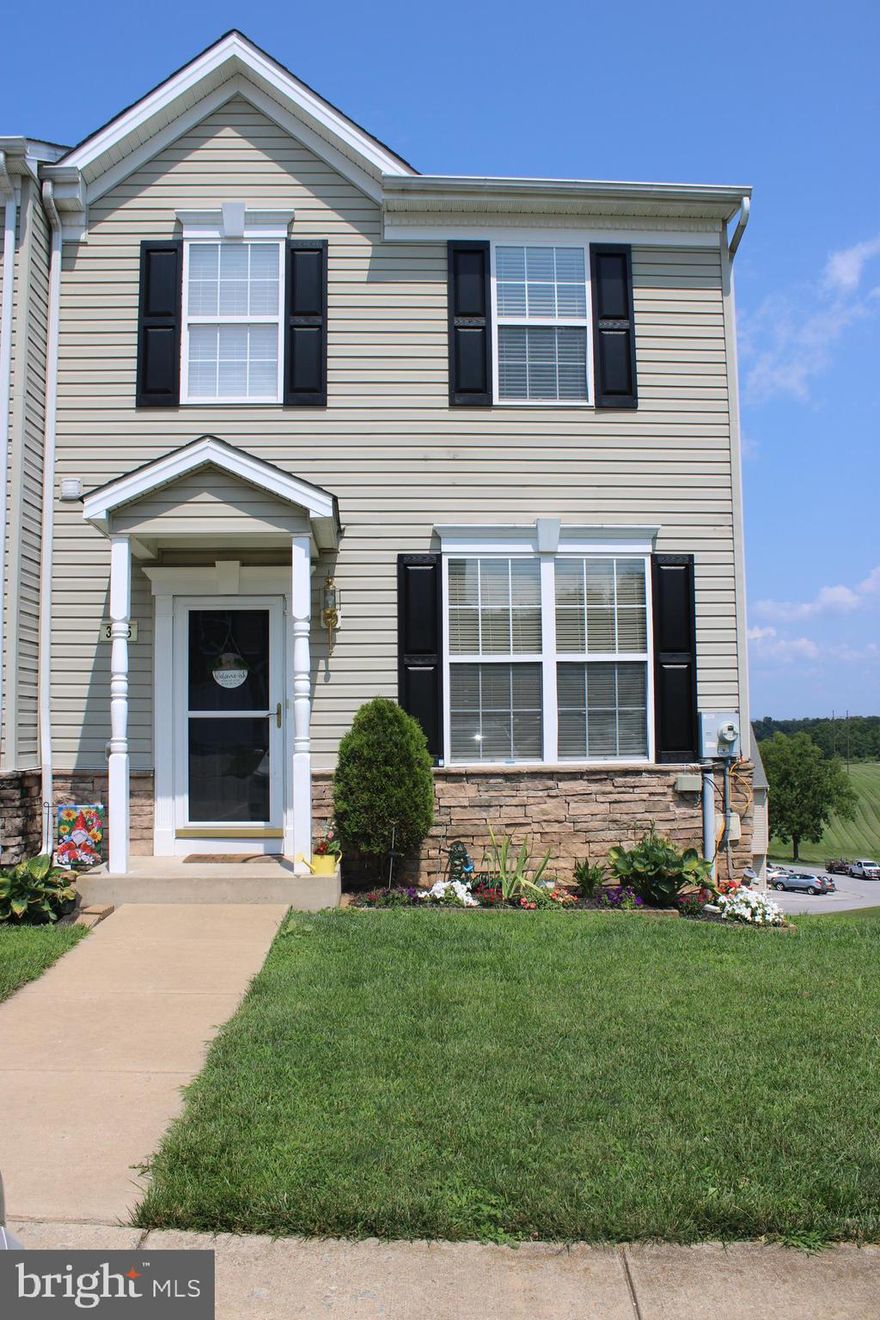 End unit townhome in Colonial Crossings, conveniently located between York and Hanover. Master bedroom with vaulted ceilings, soaking tub with separate shower. Beautiful crown molding in living room. Basement is finished with easy to clean tile floors and slider to rear yard. There is a lease in effect until: 12/15/23