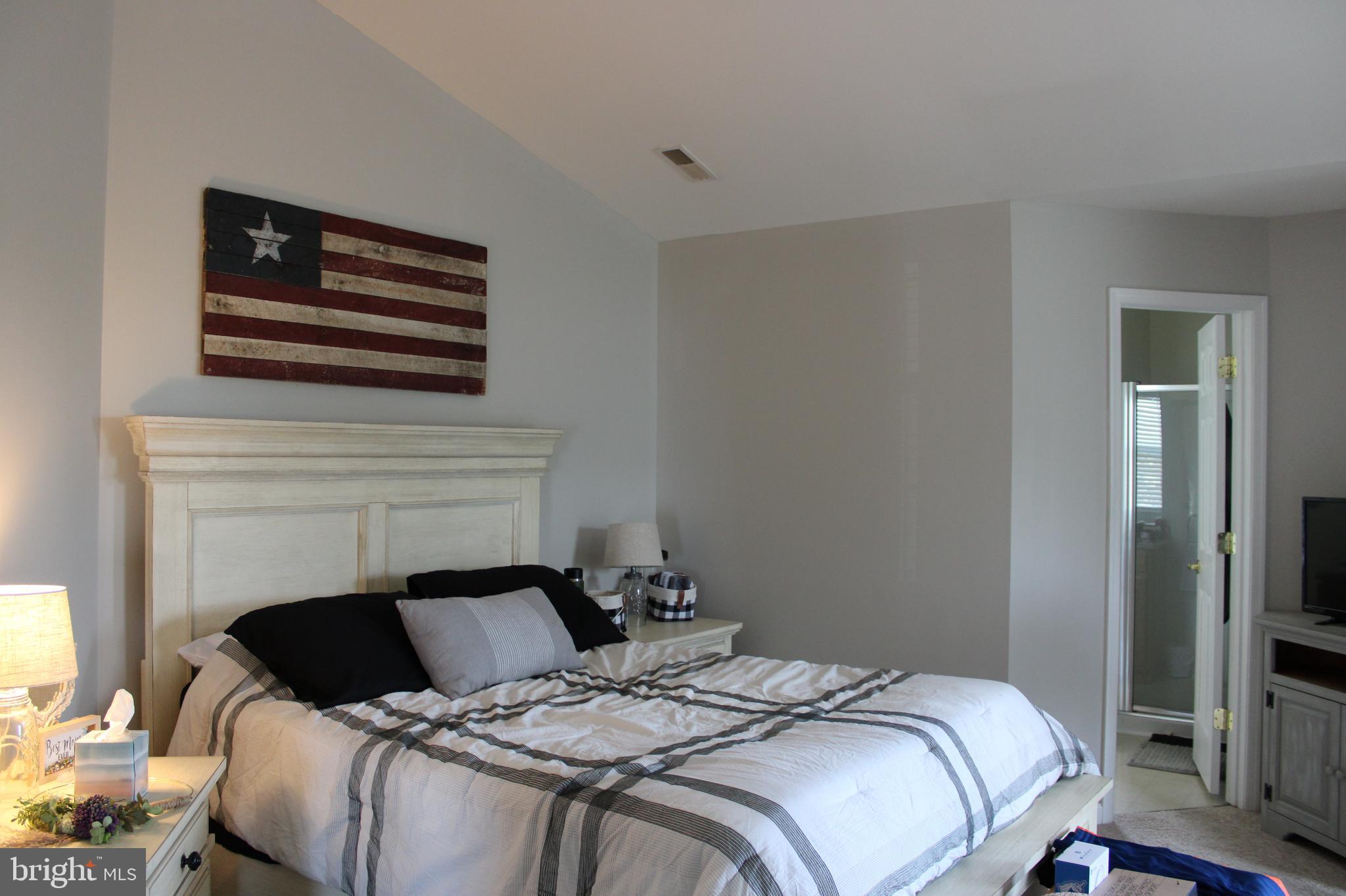 COLONIAL CROSSINGS - Residential