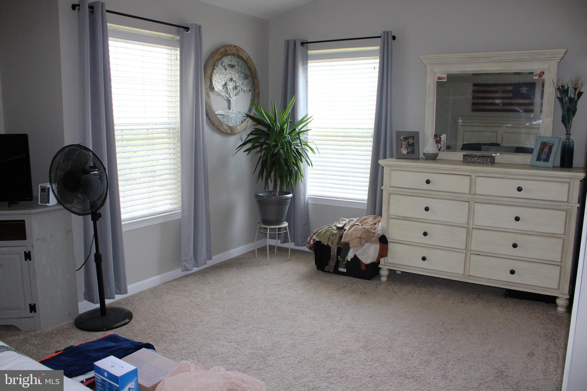 COLONIAL CROSSINGS - Residential