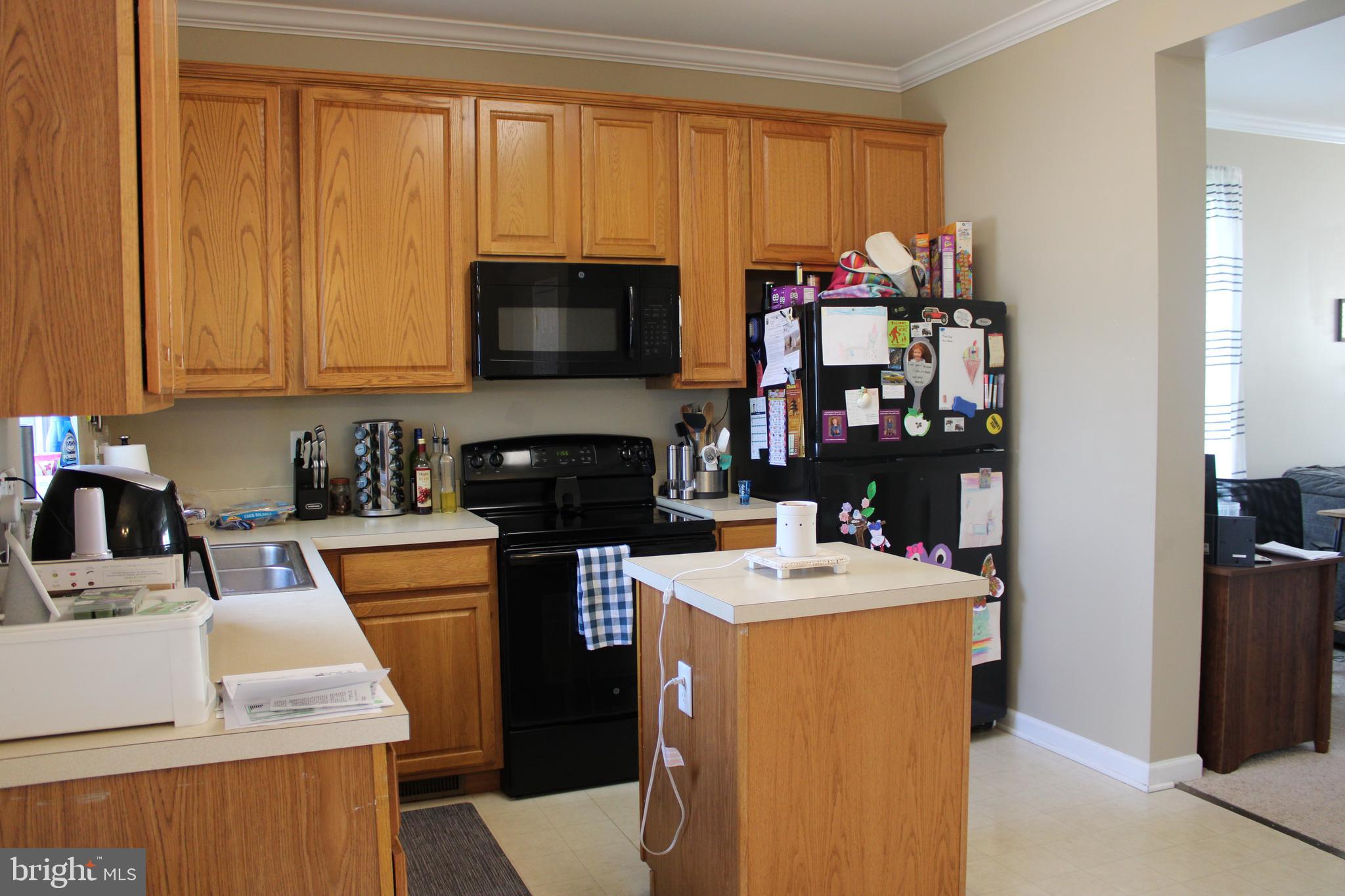 COLONIAL CROSSINGS - Residential