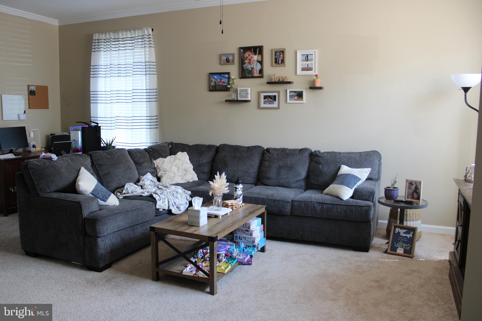 COLONIAL CROSSINGS - Residential