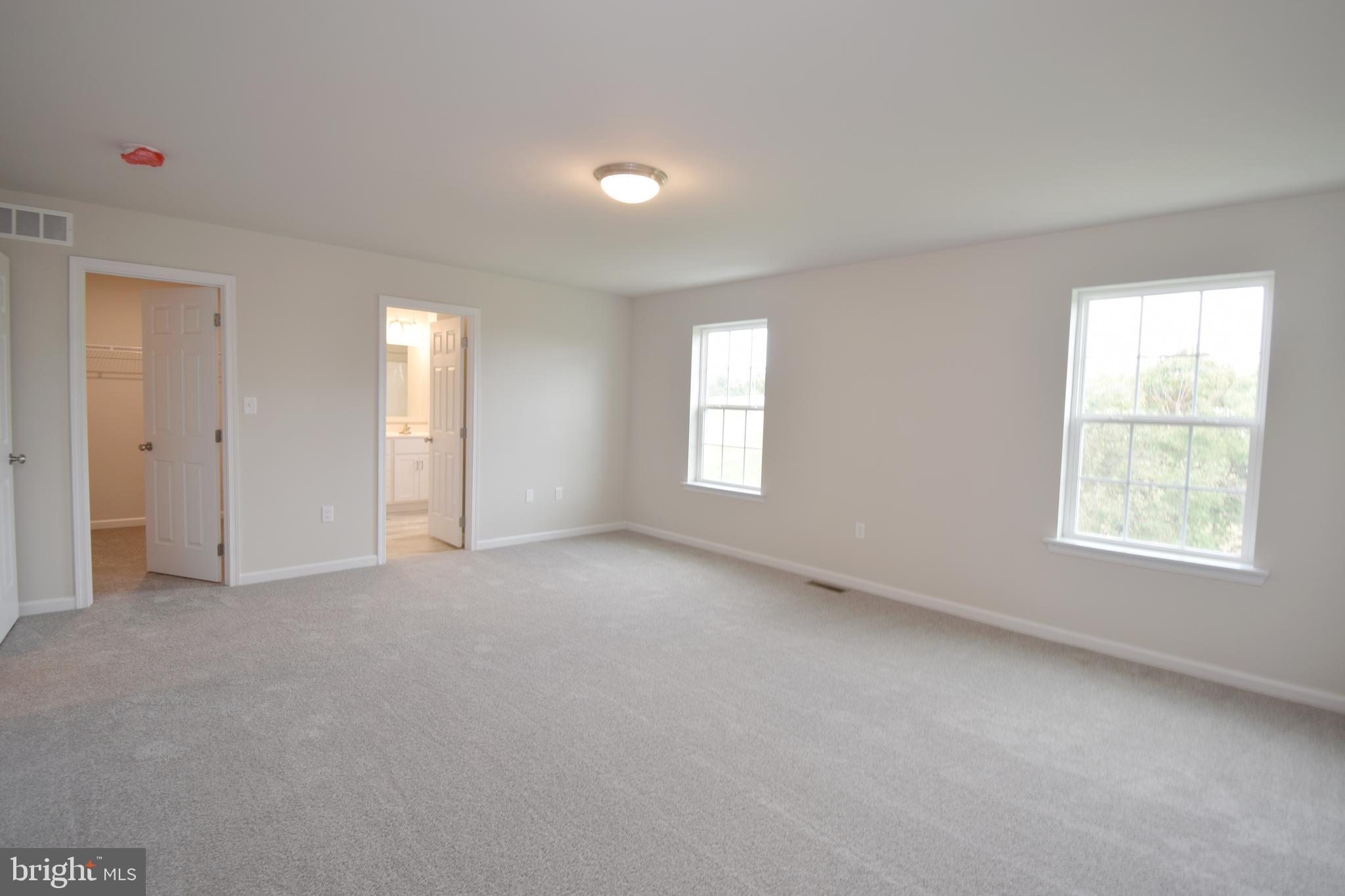 MCINTOSH FARMS - Residential