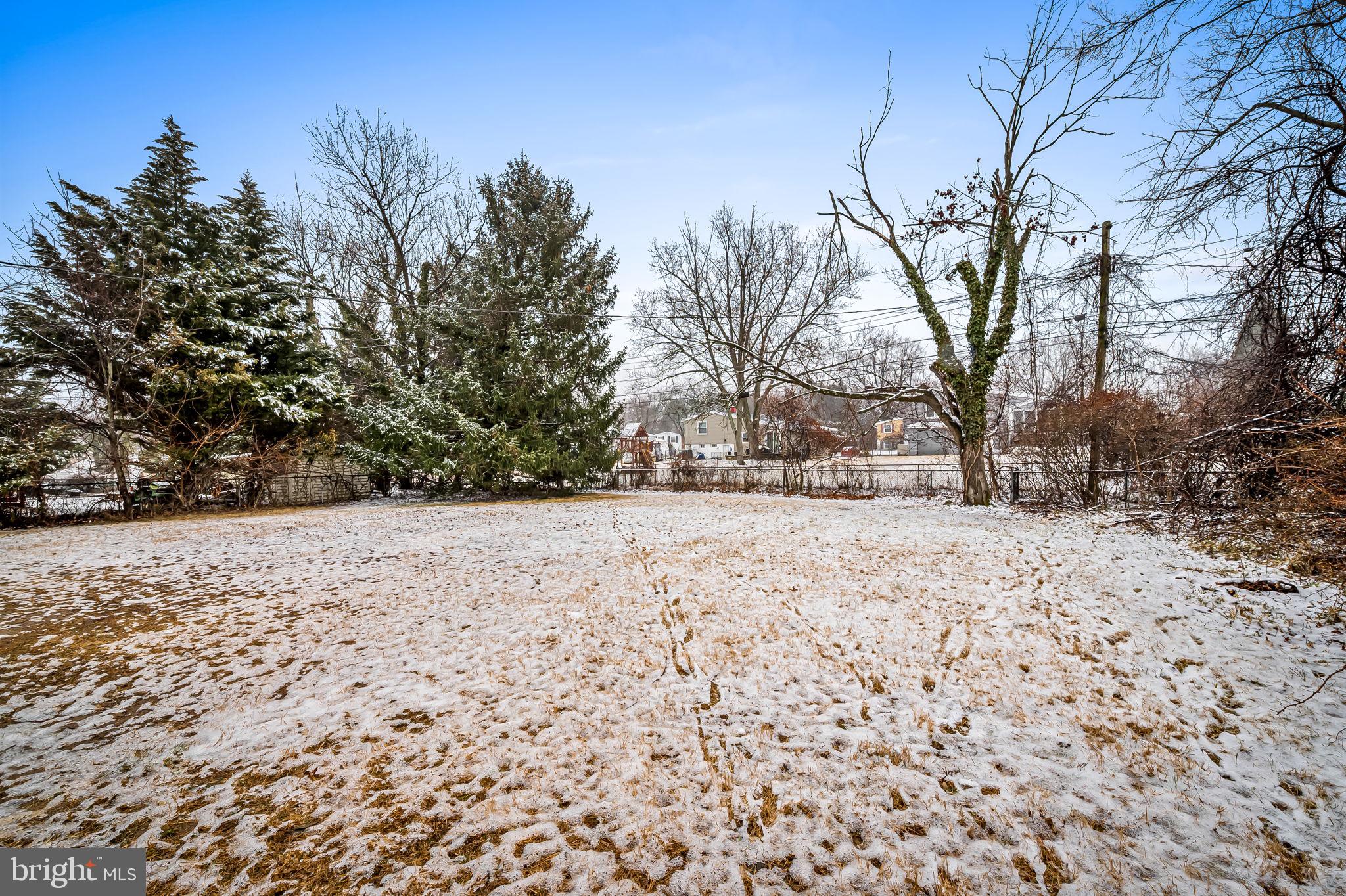 CROWN ESTATES - Residential