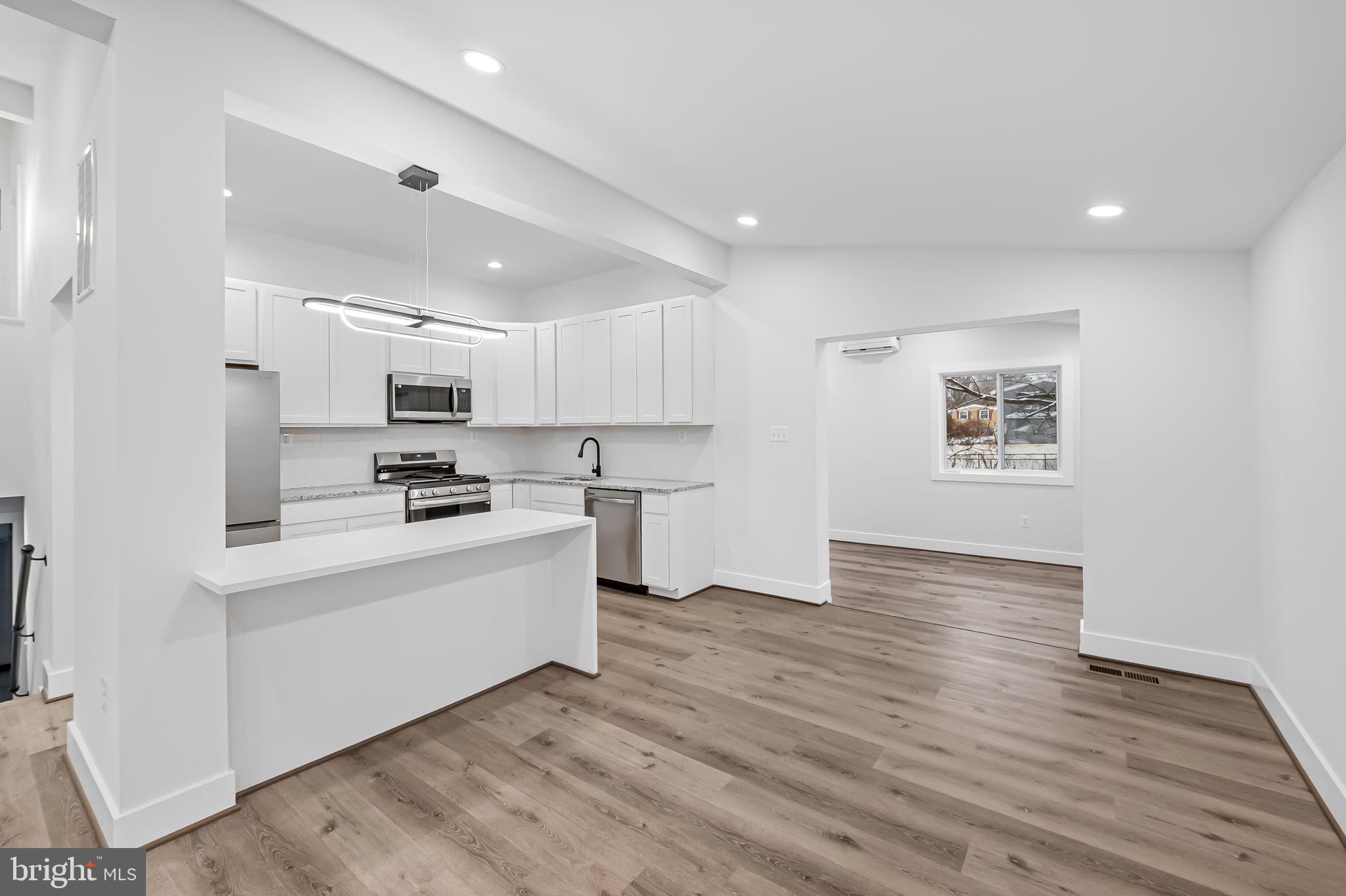 CROWN ESTATES - Residential