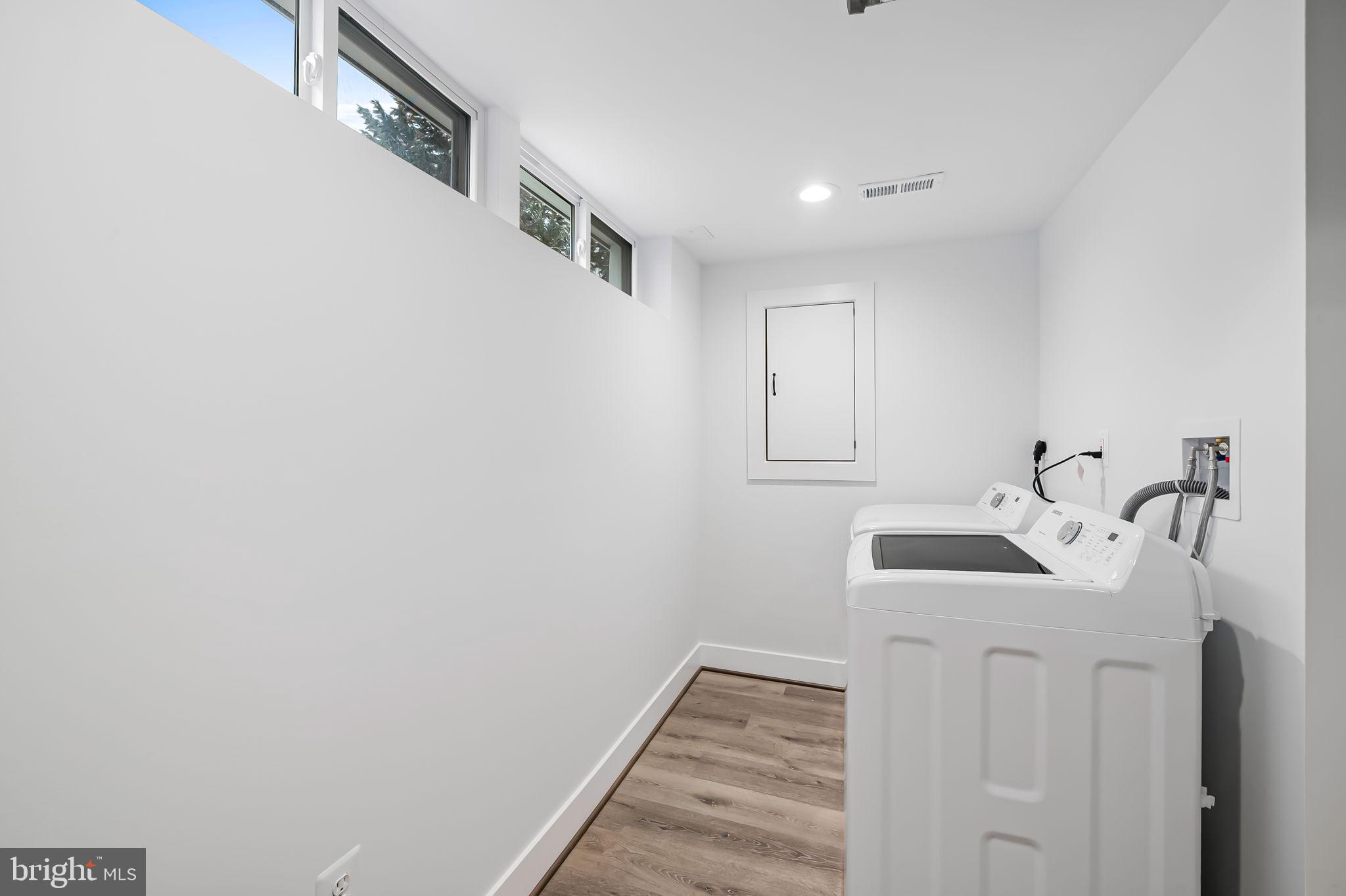 CROWN ESTATES - Residential