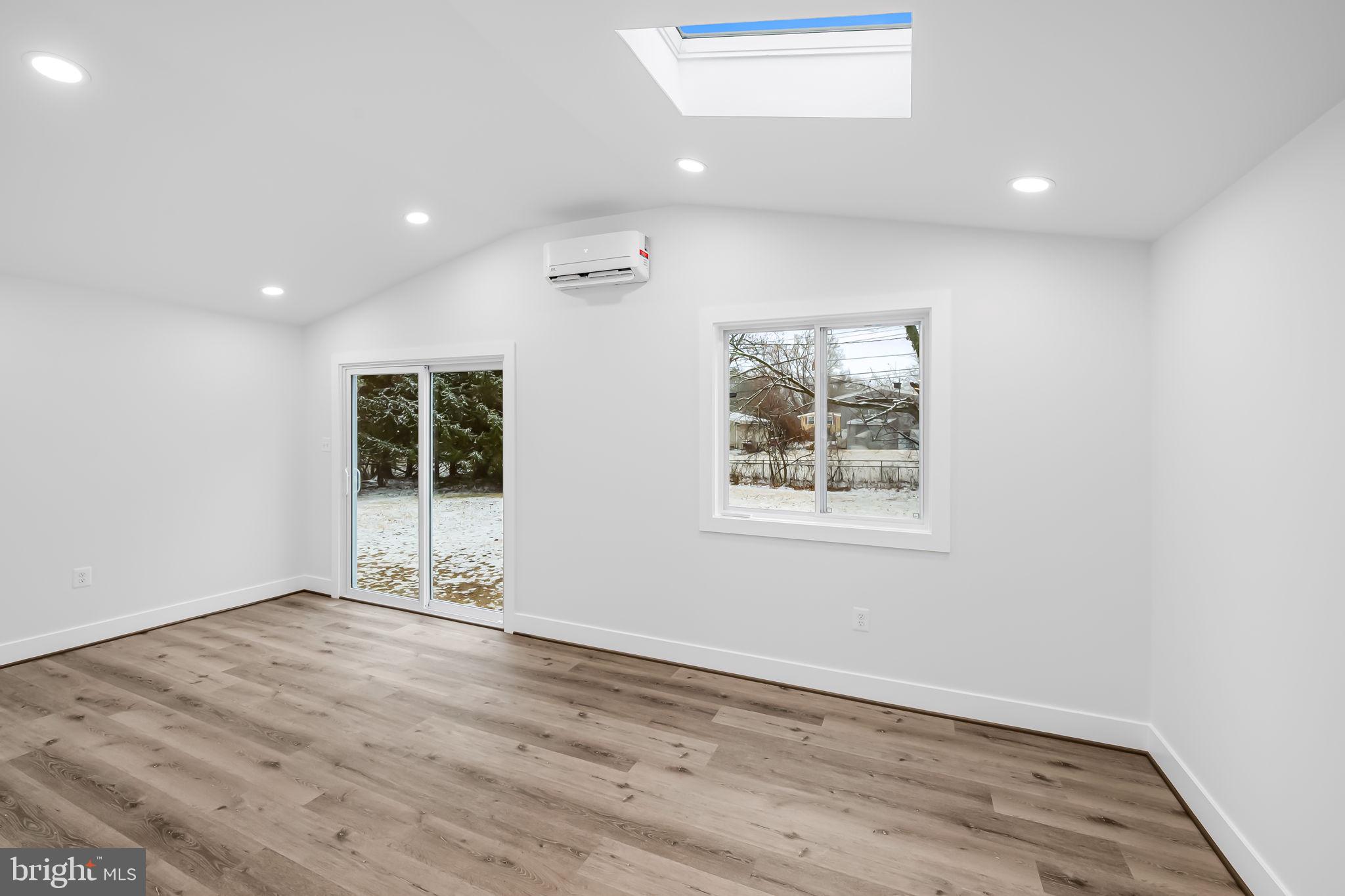 CROWN ESTATES - Residential