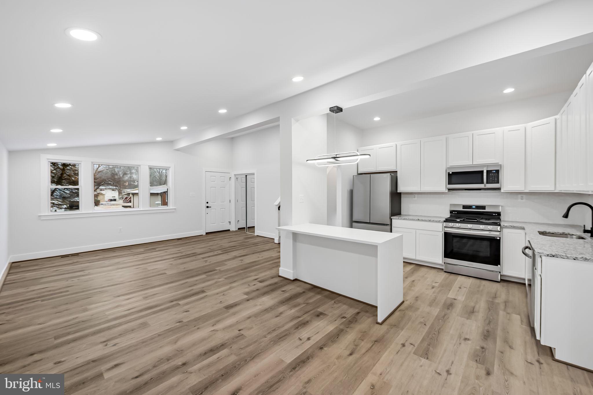 CROWN ESTATES - Residential