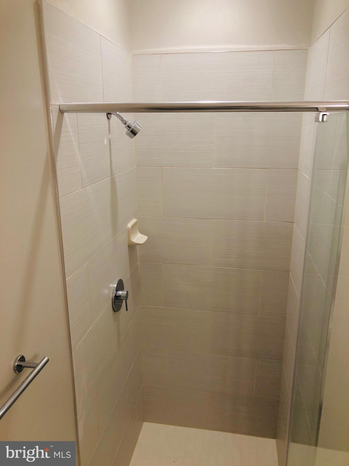 TRAFALGAR FLATS - Residential Lease