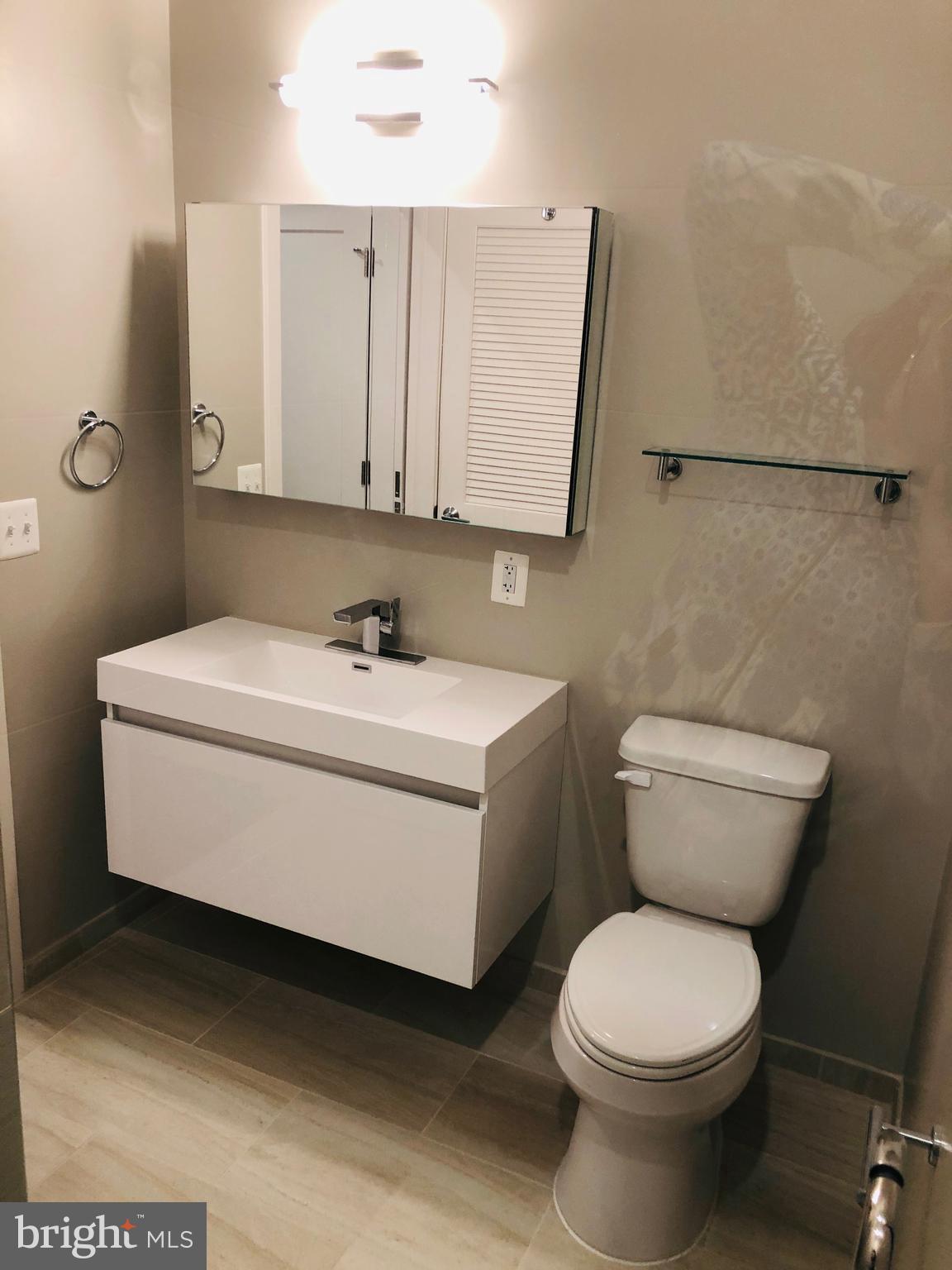 TRAFALGAR FLATS - Residential Lease