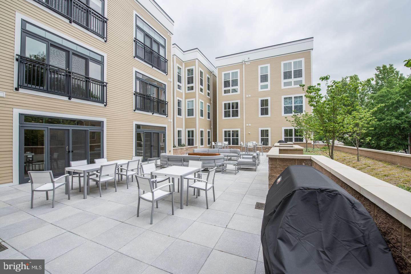 TRAFALGAR FLATS - Residential Lease