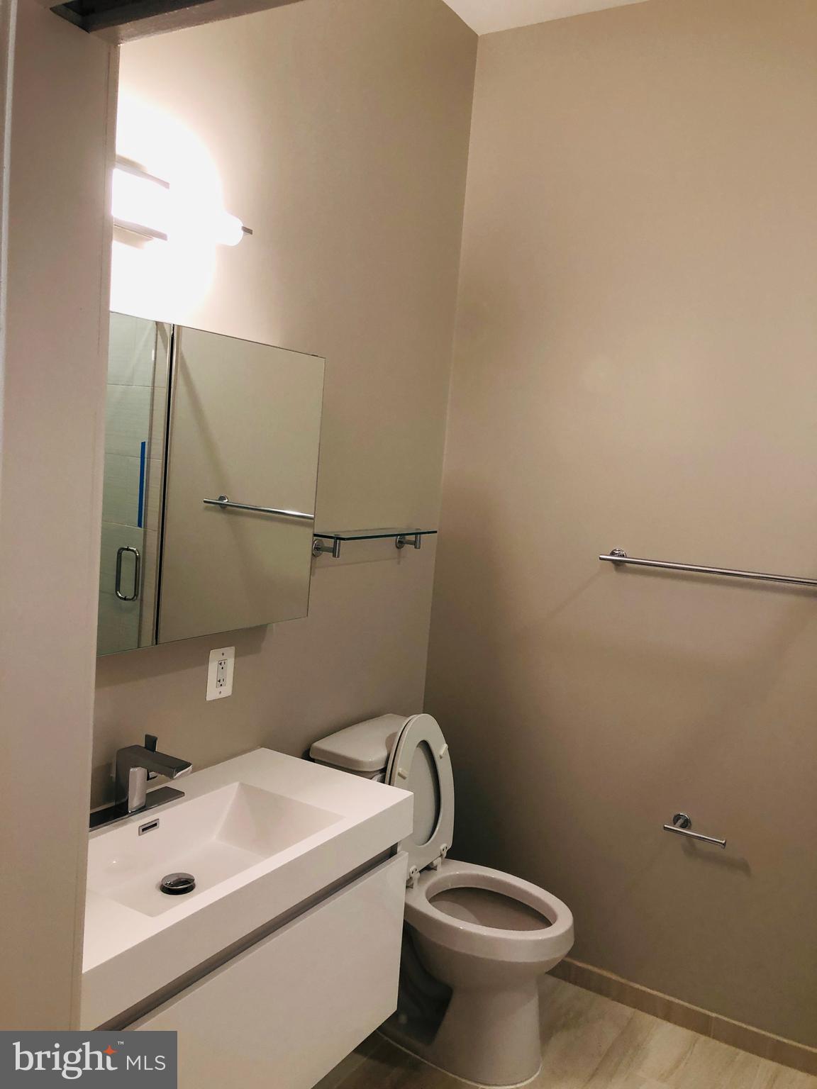 TRAFALGAR FLATS - Residential Lease