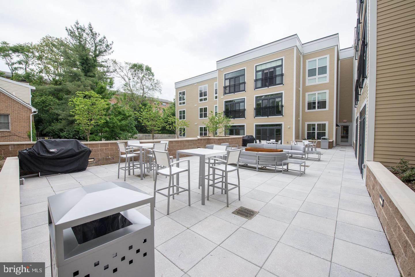 TRAFALGAR FLATS - Residential Lease