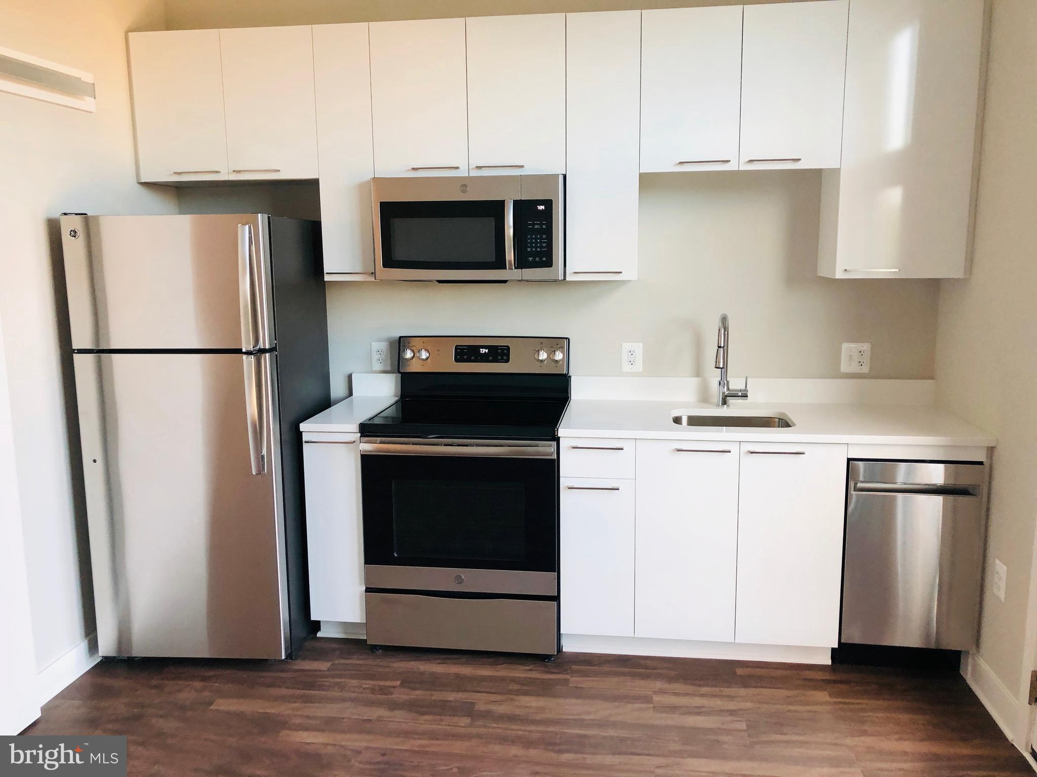 TRAFALGAR FLATS - Residential Lease