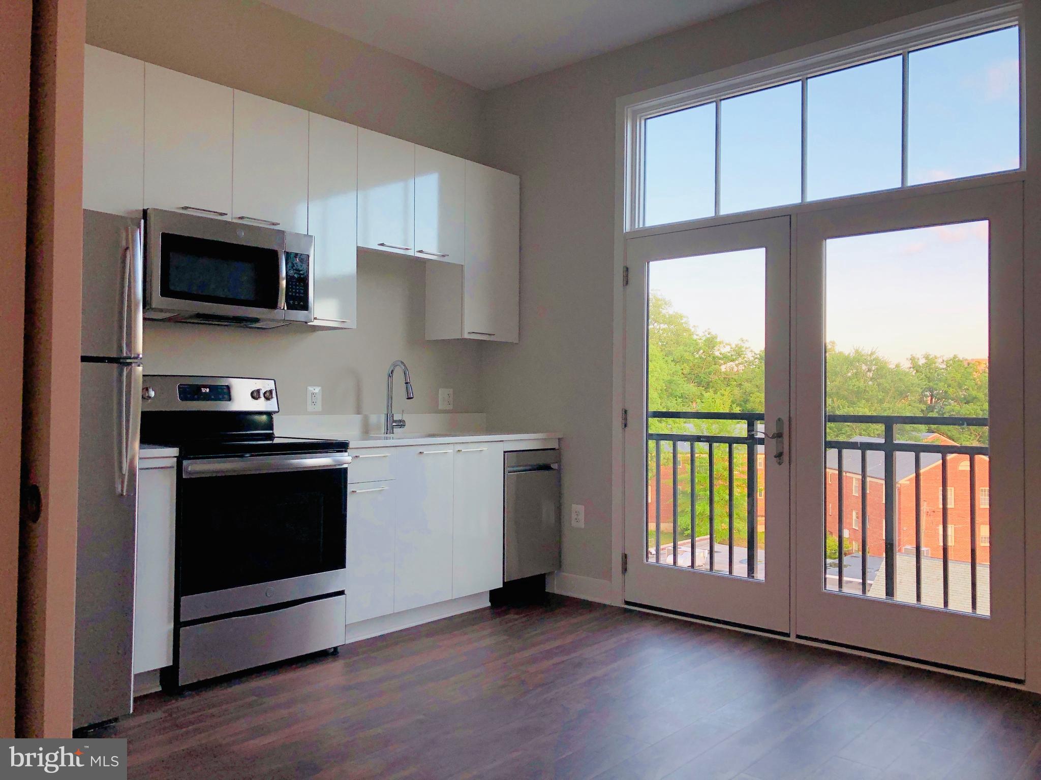 TRAFALGAR FLATS - Residential Lease