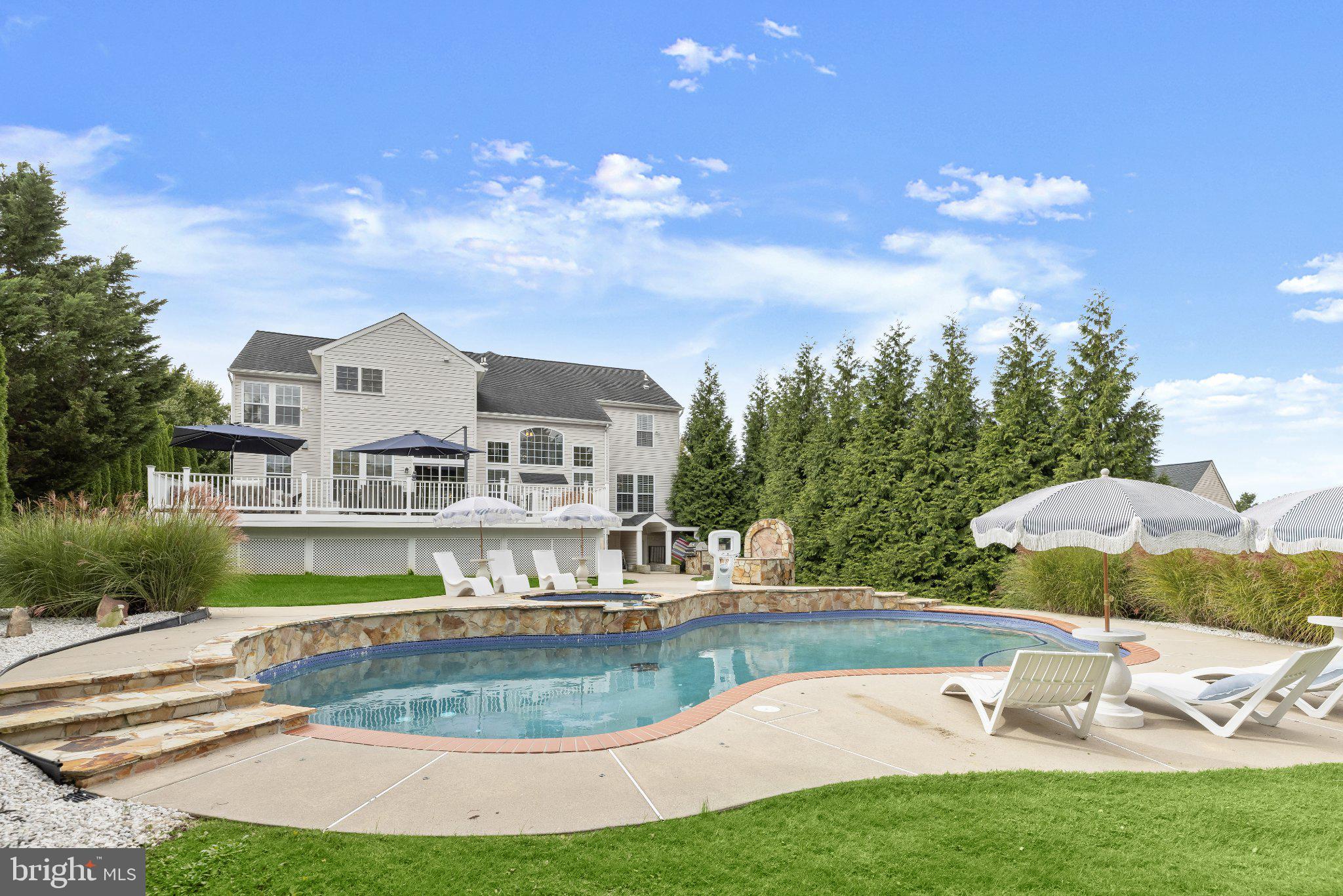 1502 WINDWOOD ROAD