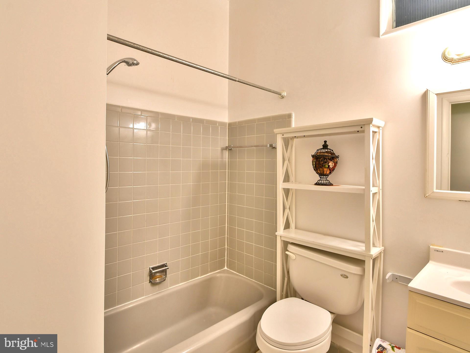 KEMP MILL ESTATES - Residential