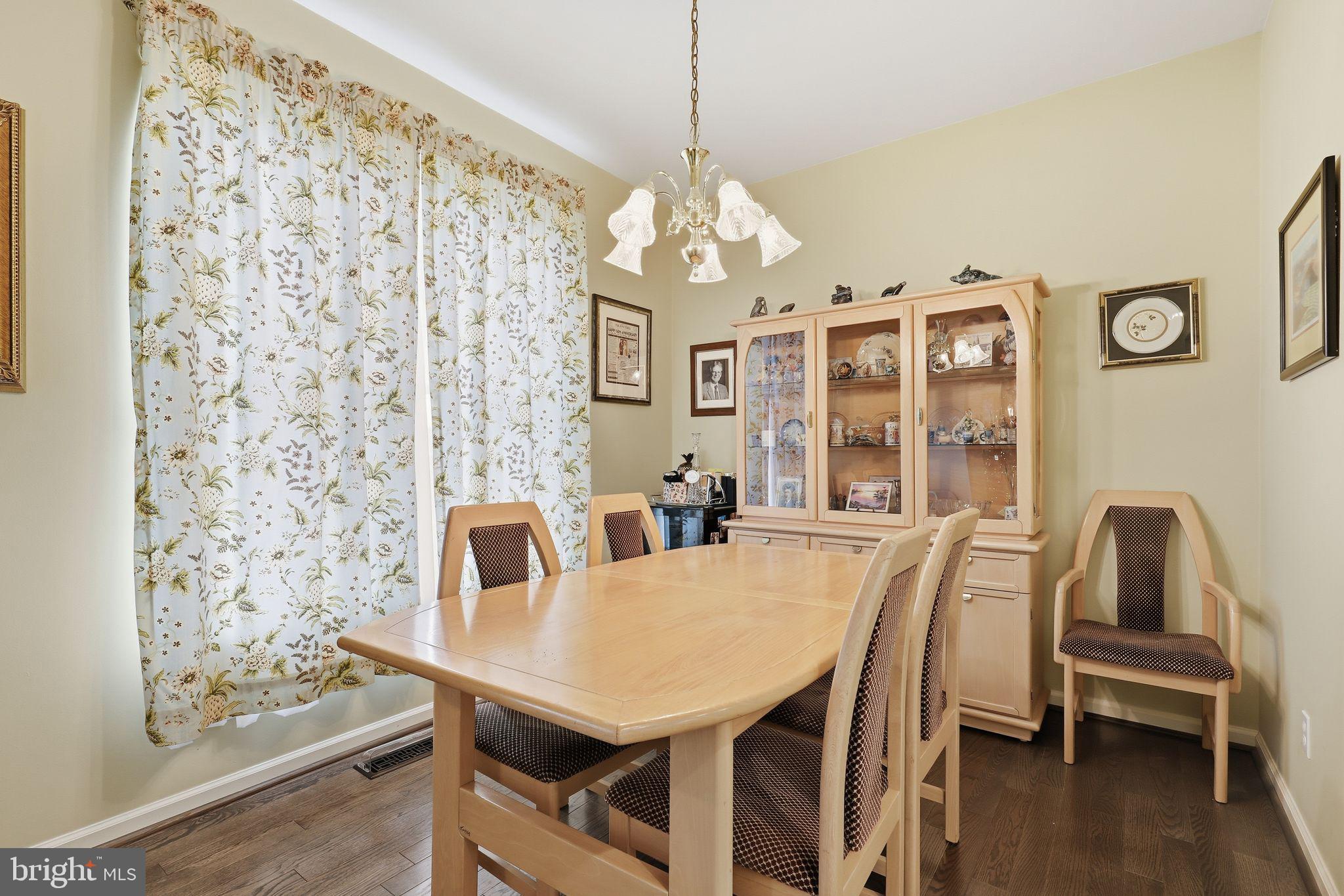 PEMBERTON PONDS - Residential