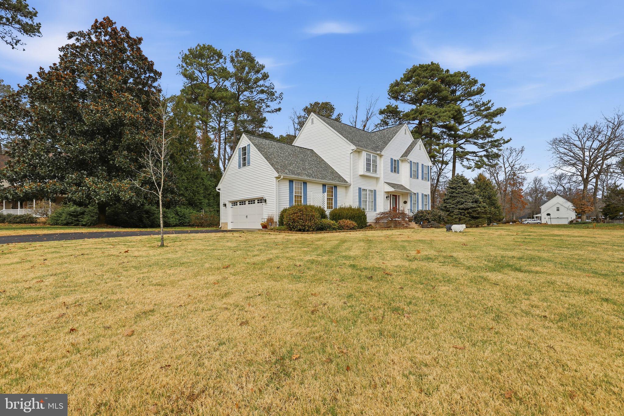 PEMBERTON PONDS - Residential