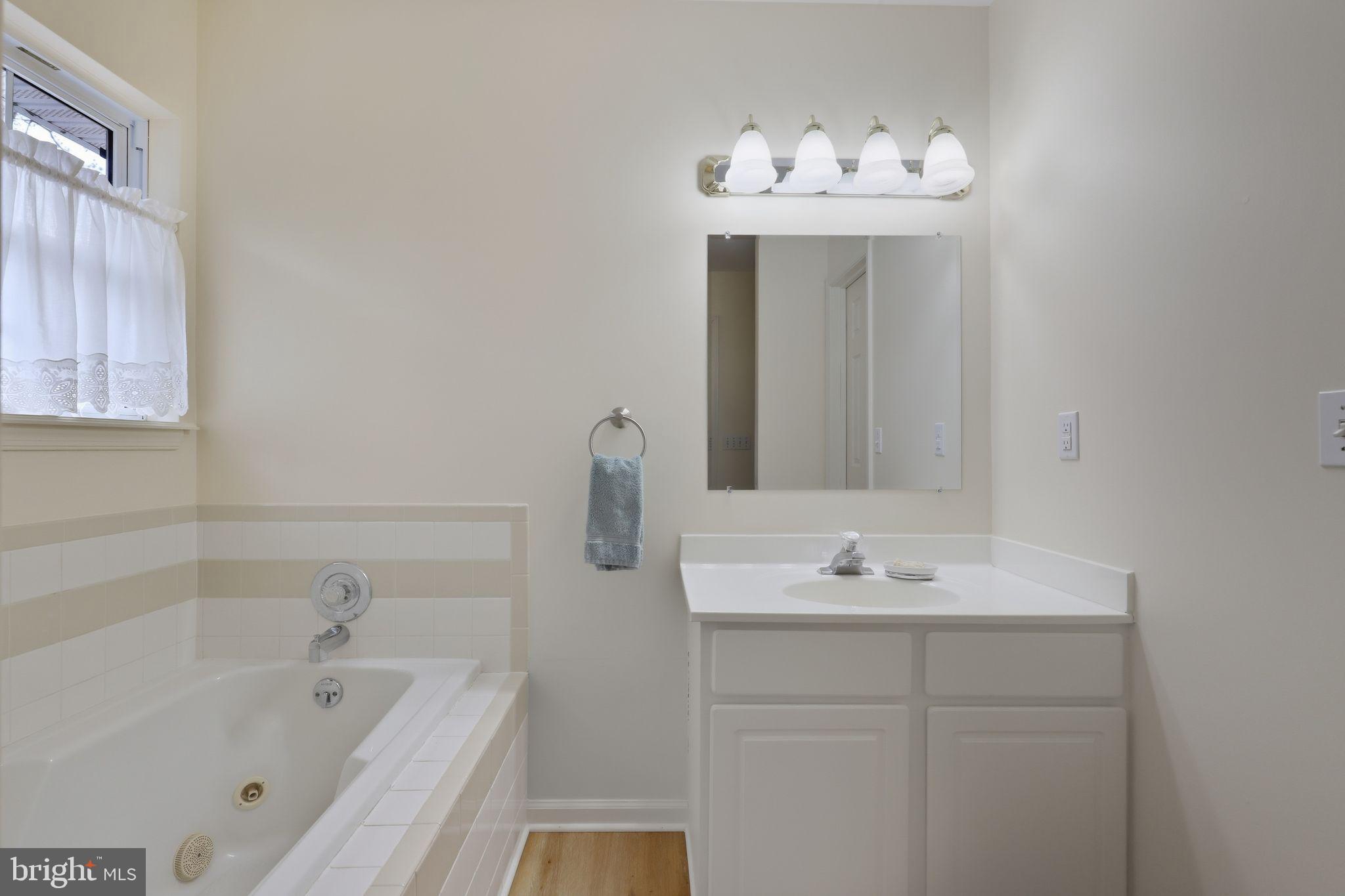 PEMBERTON PONDS - Residential