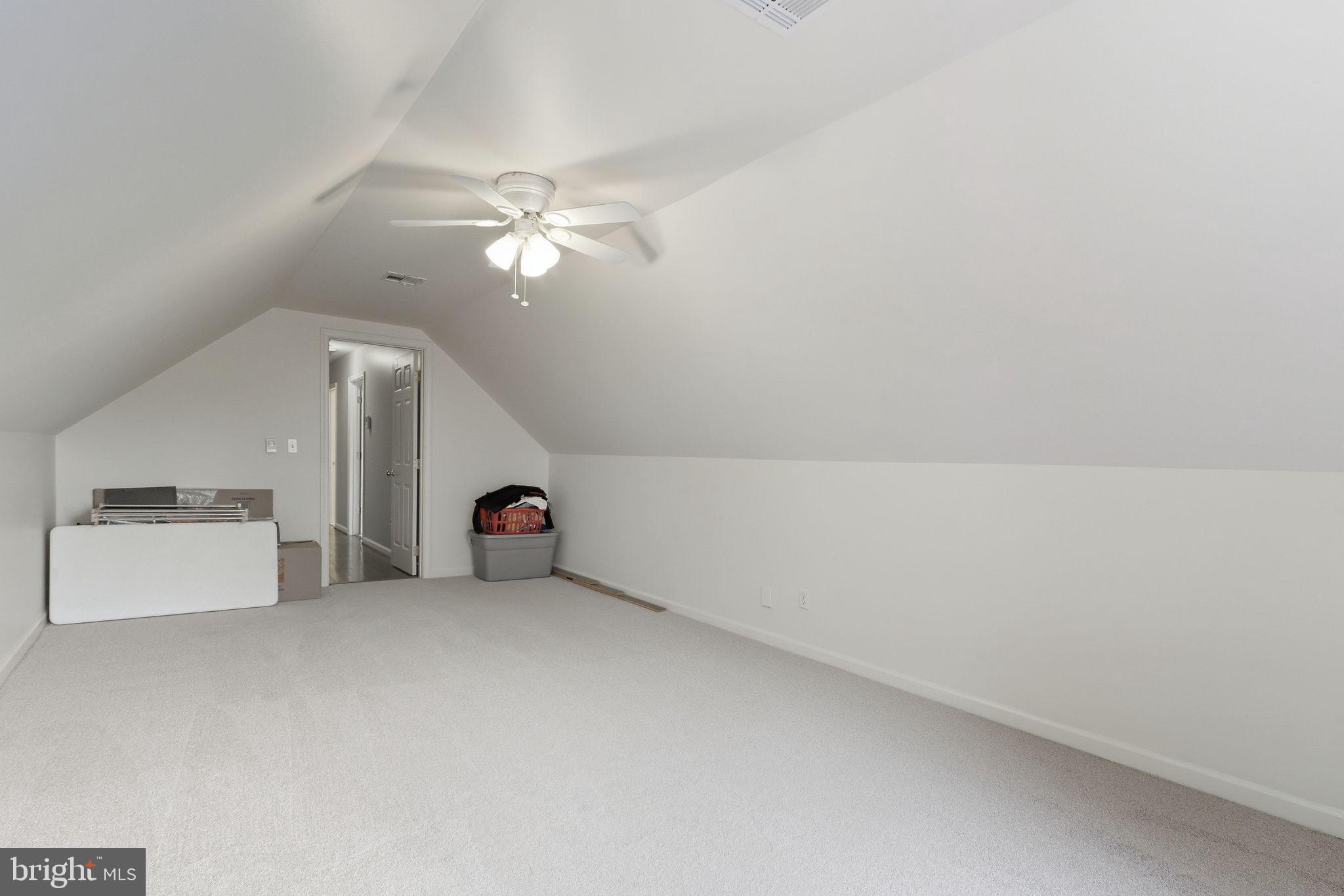 PEMBERTON PONDS - Residential