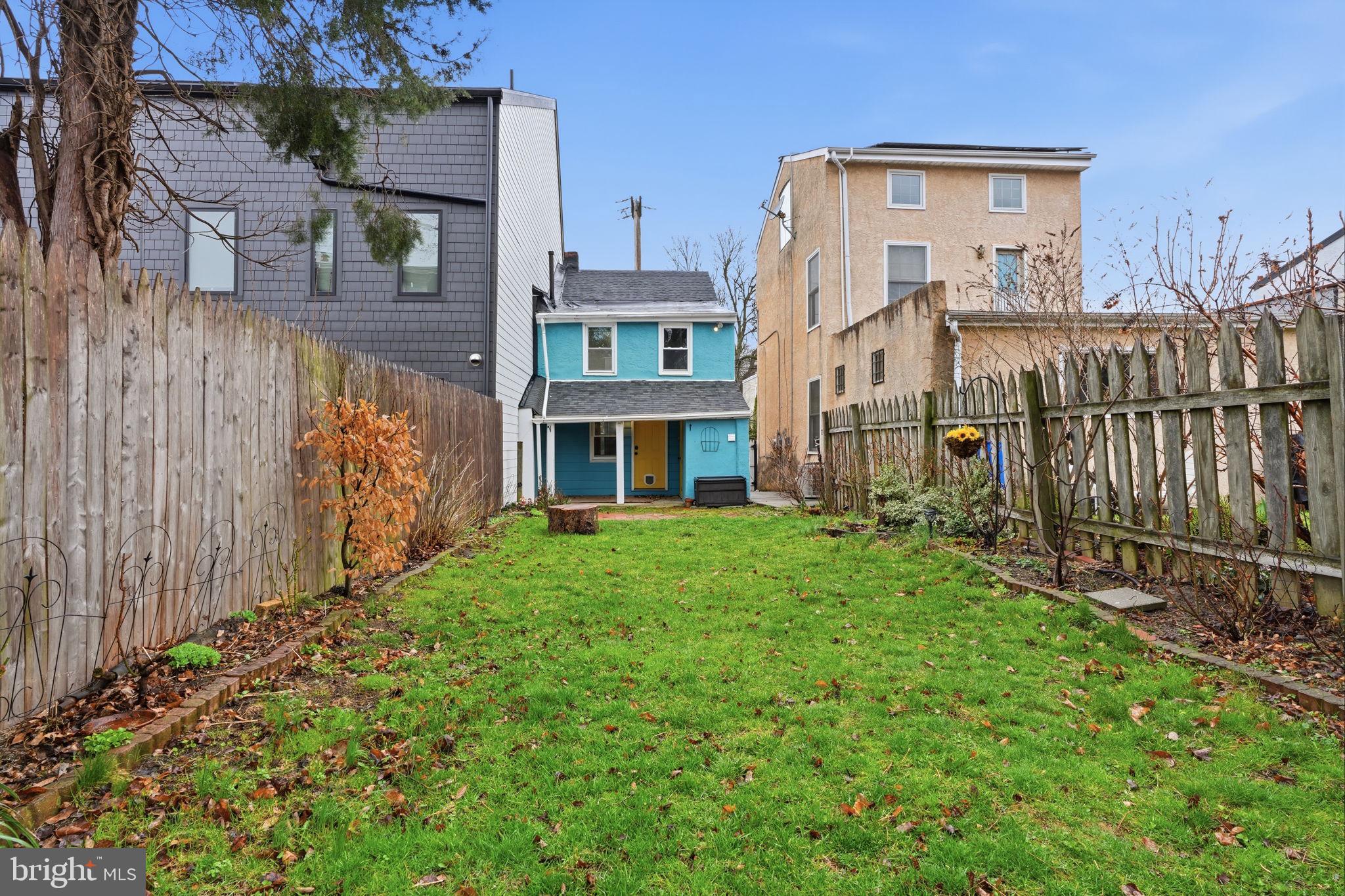 GERMANTOWN (WEST) - Residential