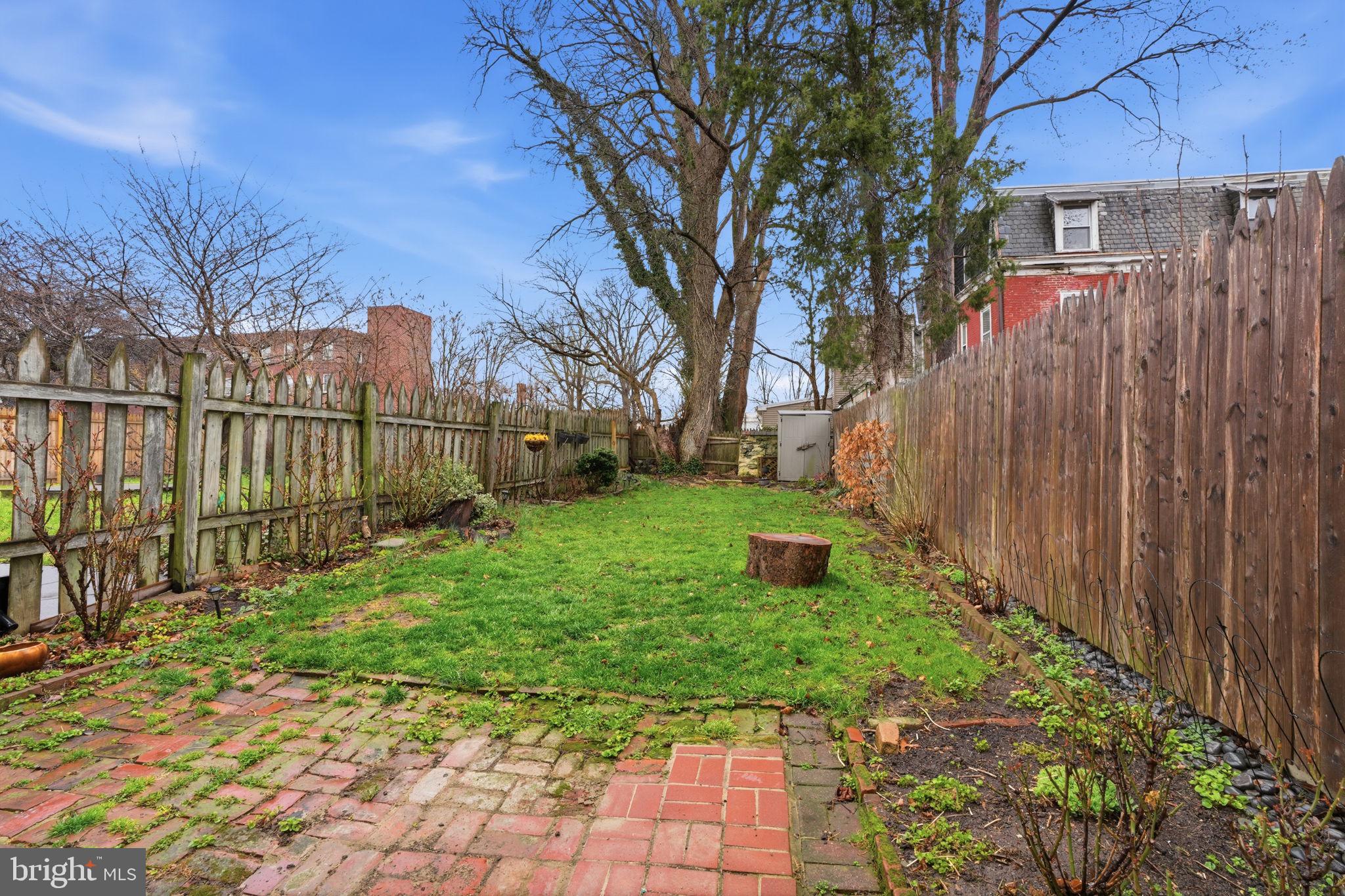 GERMANTOWN (WEST) - Residential