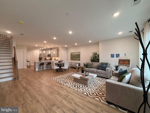 Condo For Sale - 98 Village Drive<br/> Somerset County, SKILLMAN, NJ 08558