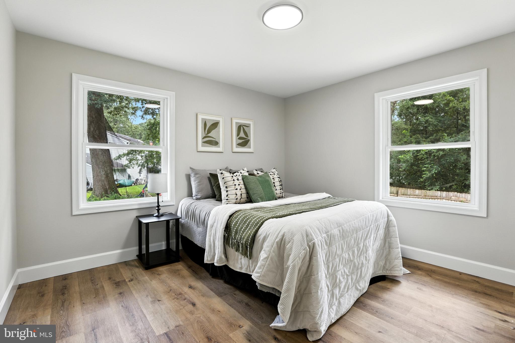 SUNRISE BEACH - Residential