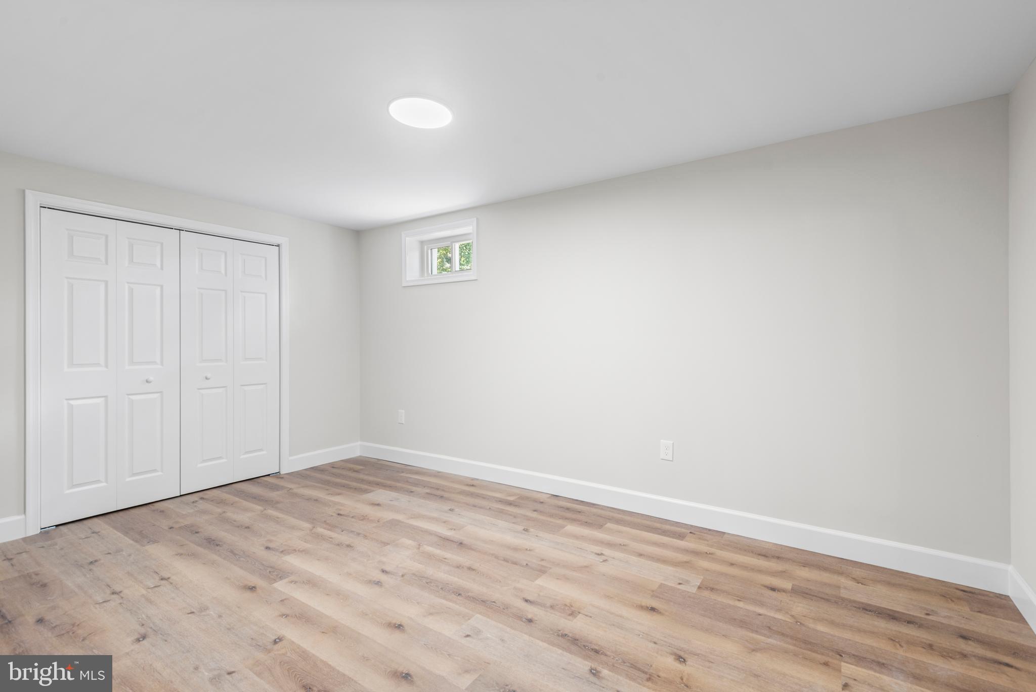 SUNRISE BEACH - Residential