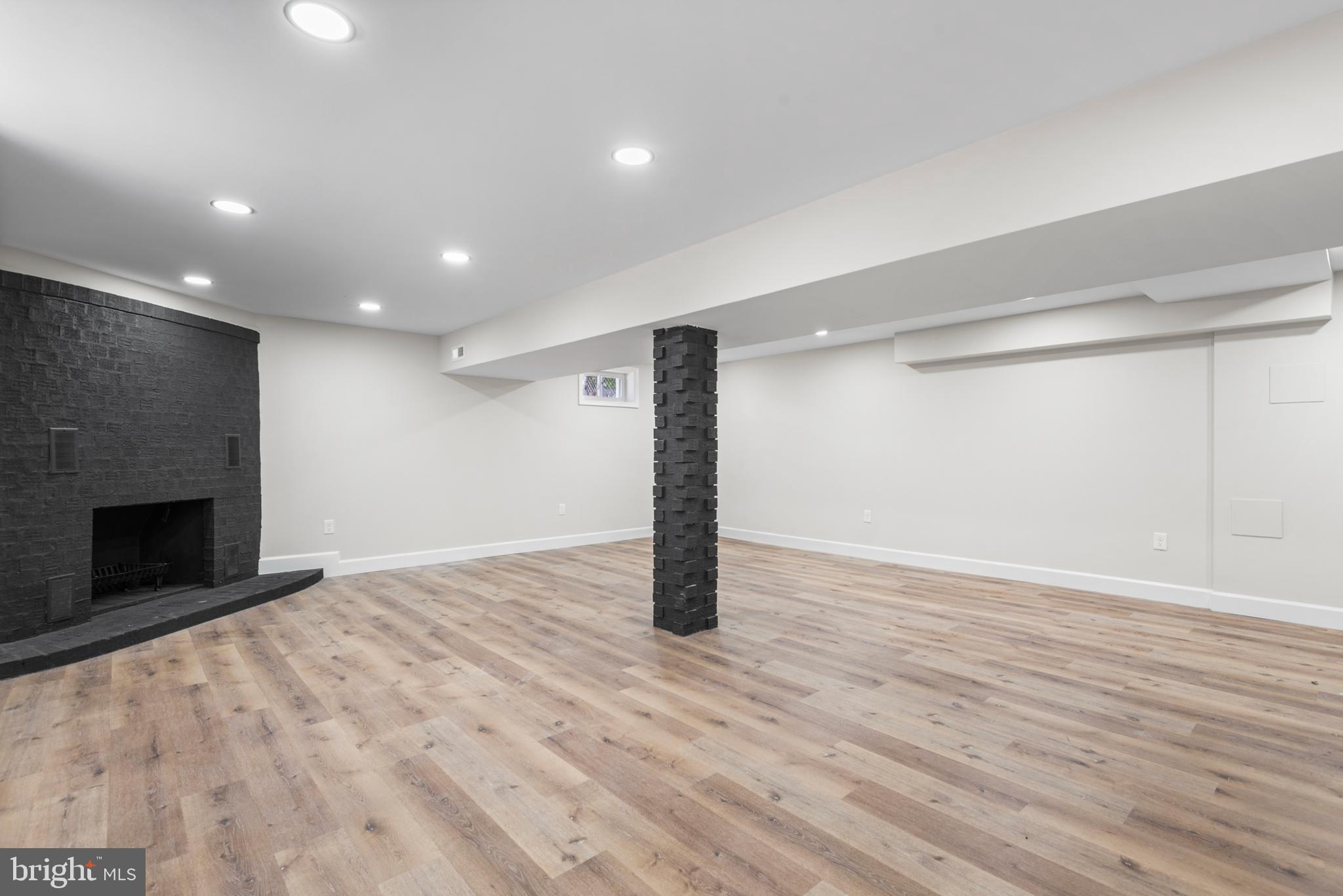 SUNRISE BEACH - Residential