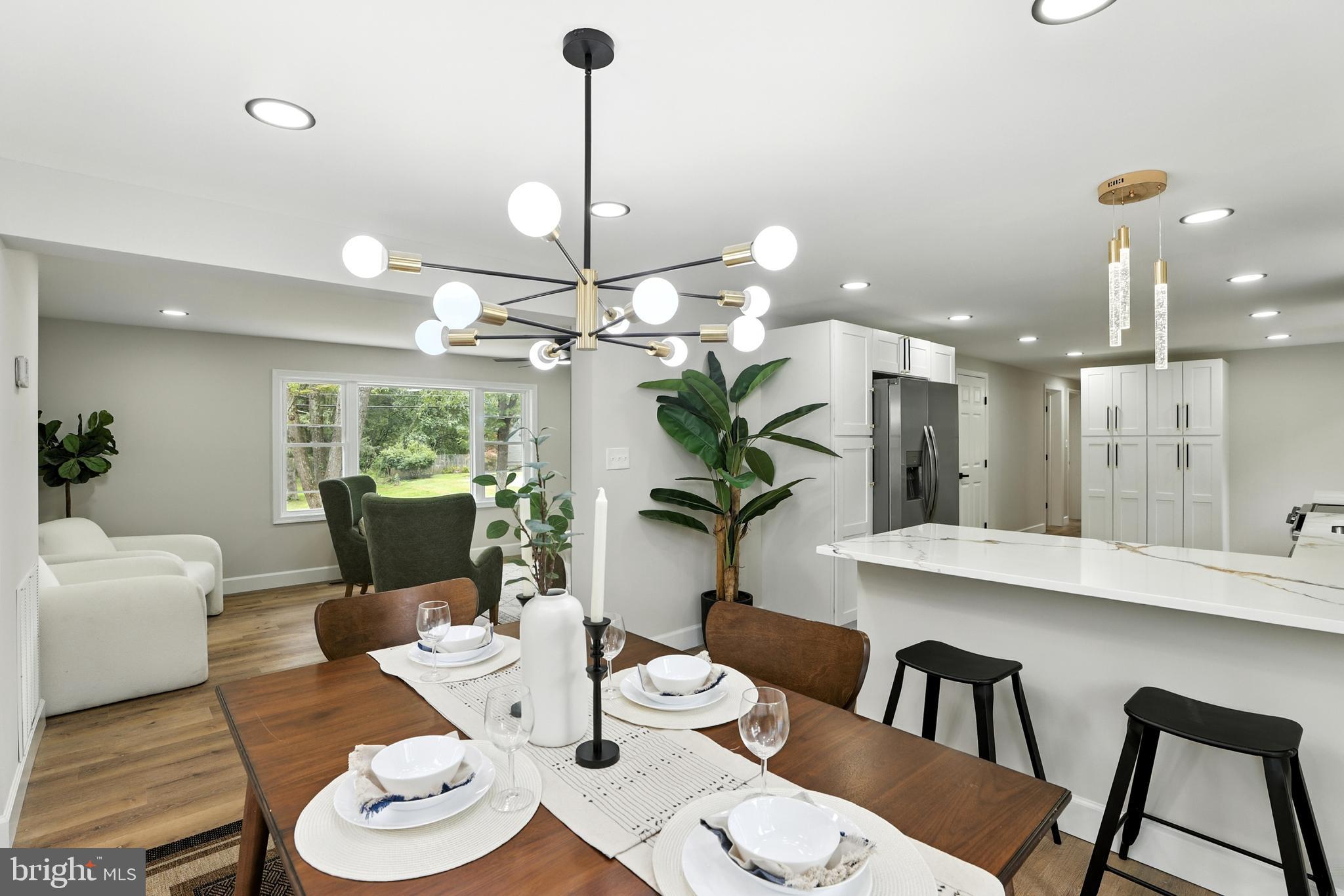 SUNRISE BEACH - Residential