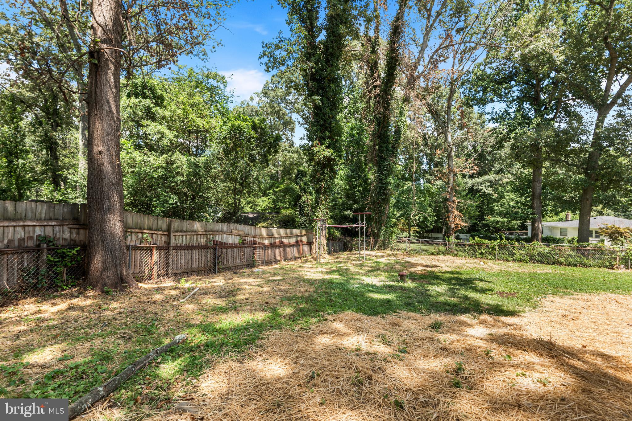 SUNRISE BEACH - Residential