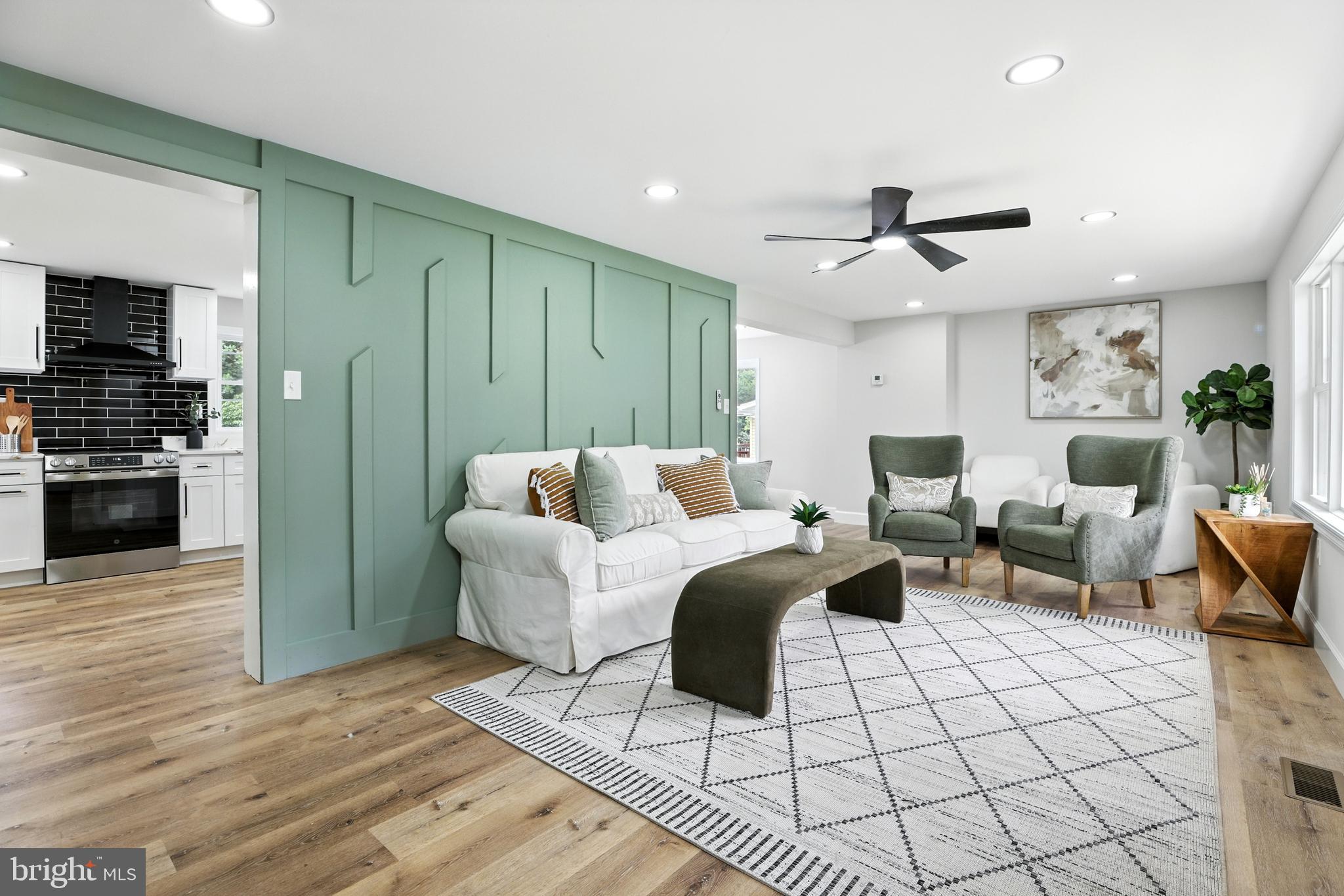 SUNRISE BEACH - Residential