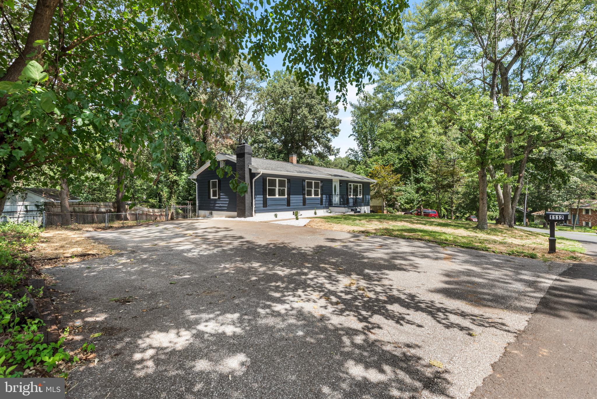 SUNRISE BEACH - Residential