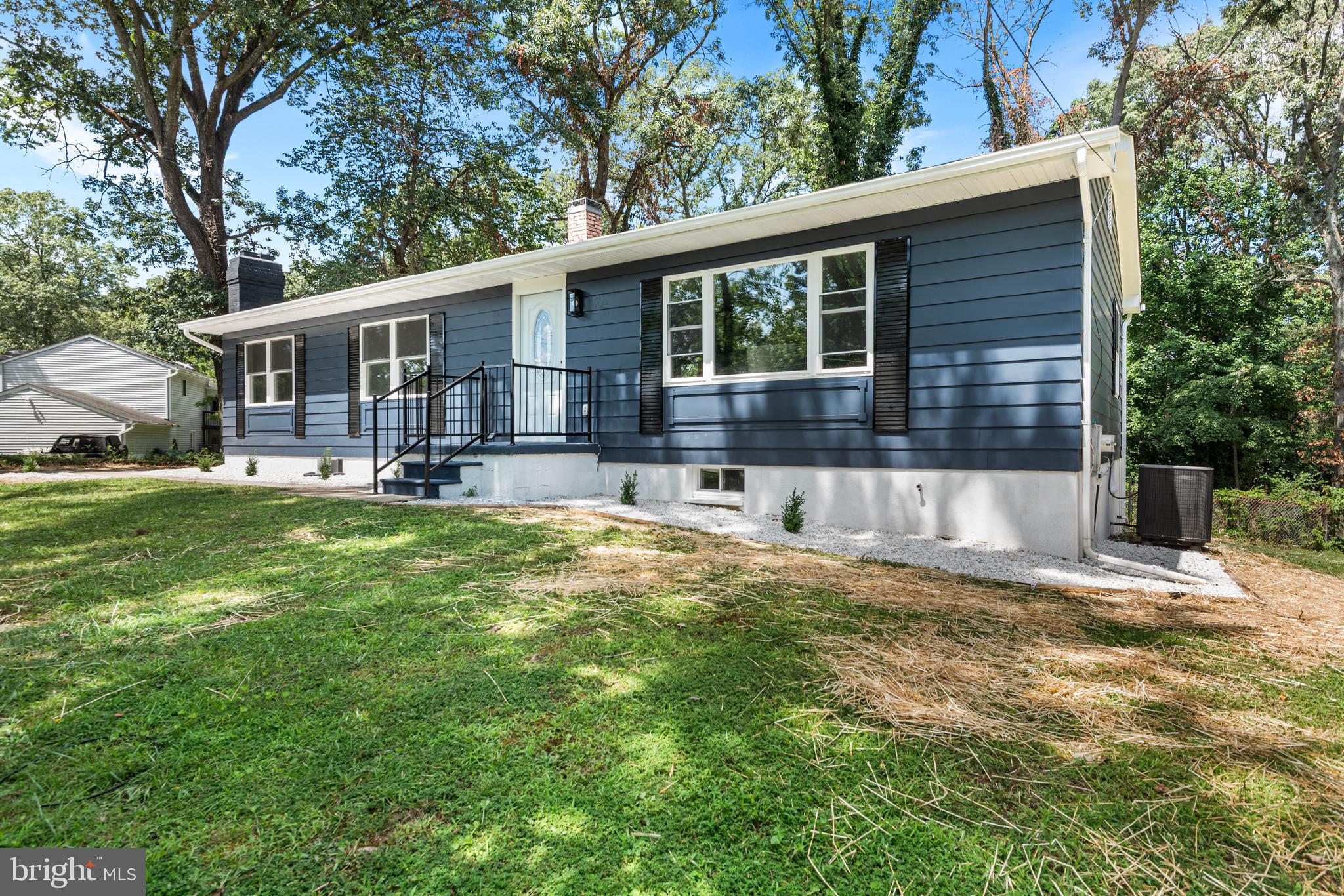 SUNRISE BEACH - Residential