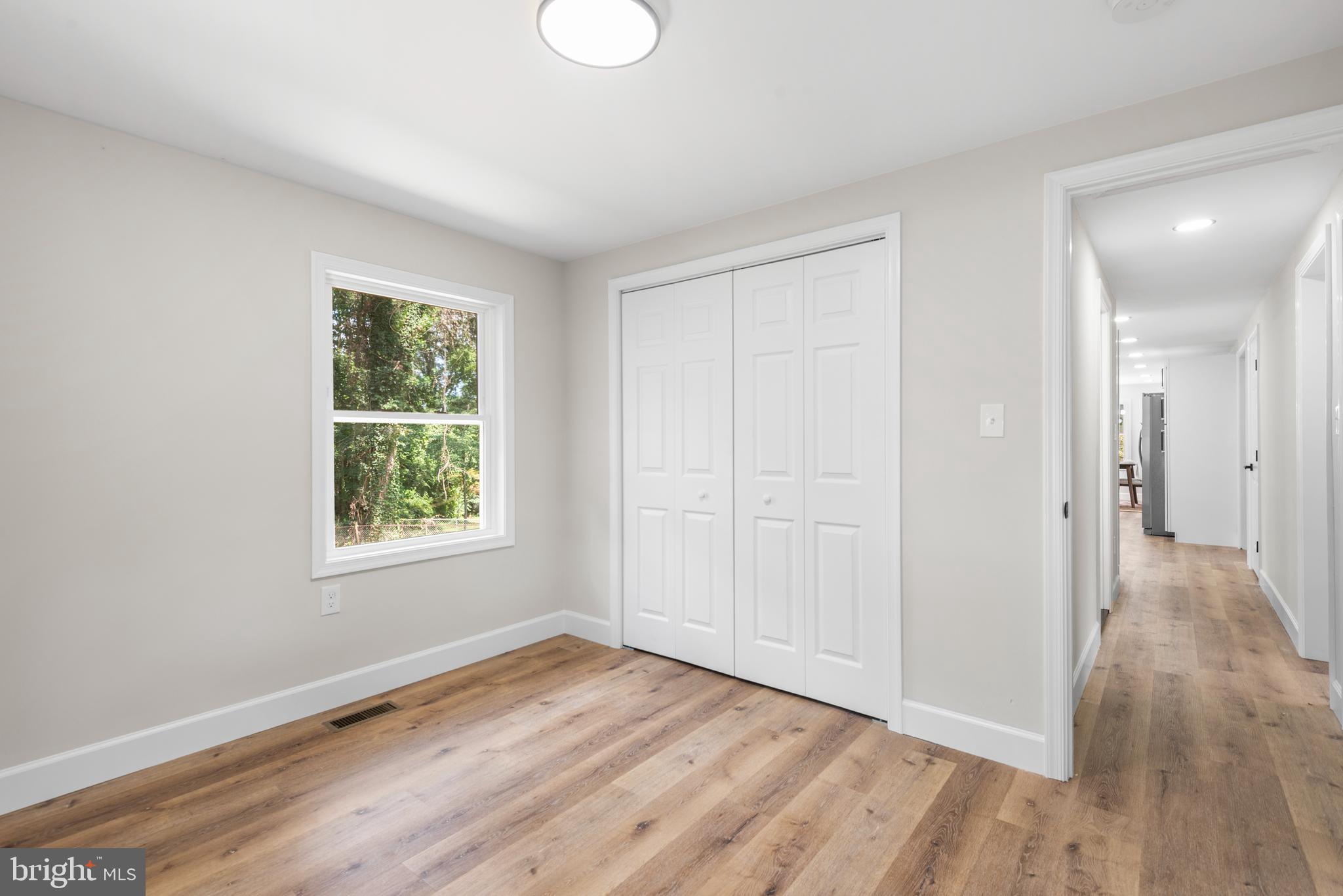 SUNRISE BEACH - Residential