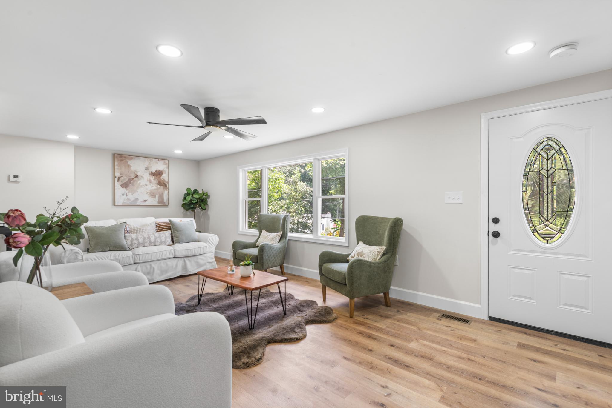 SUNRISE BEACH - Residential