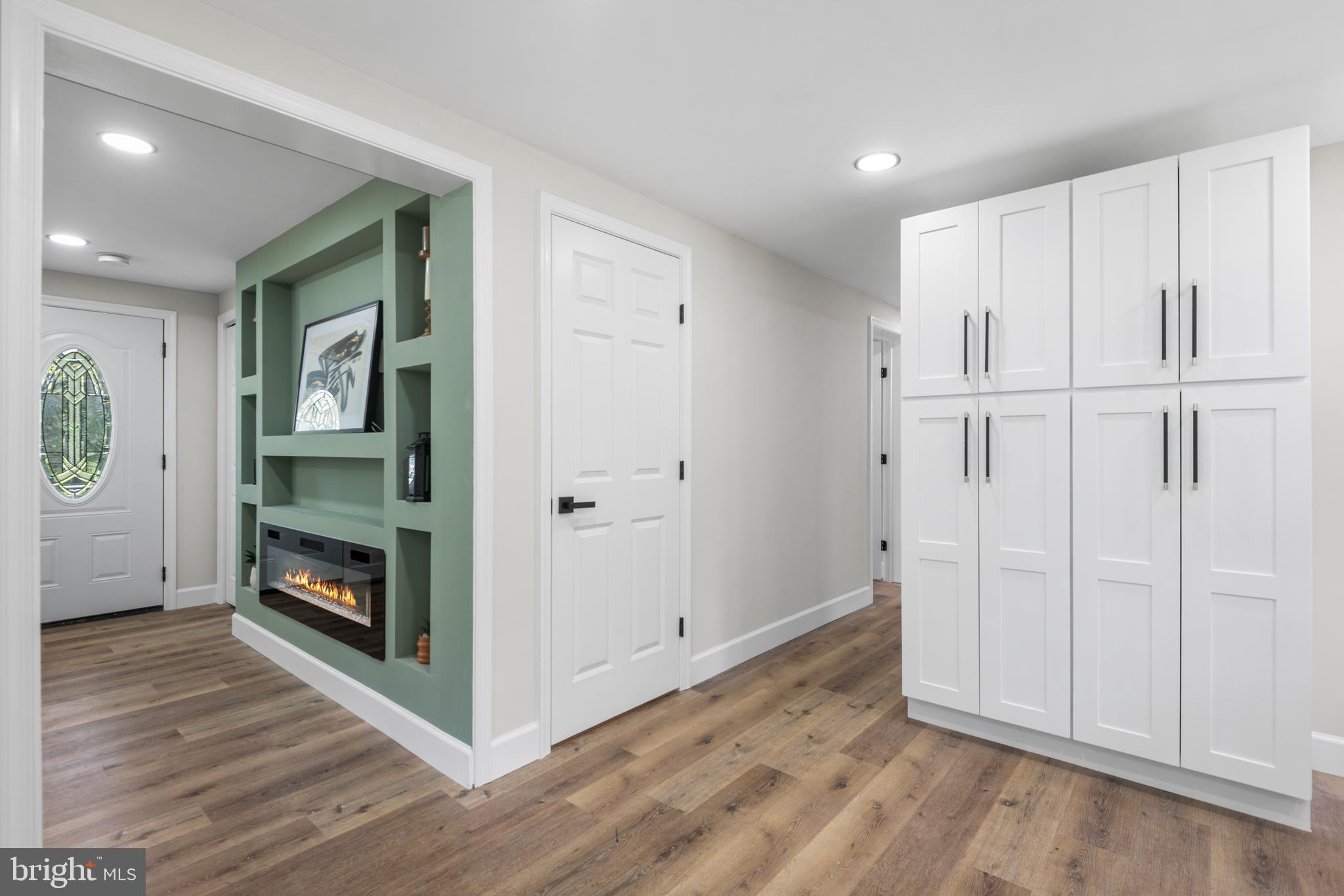 SUNRISE BEACH - Residential