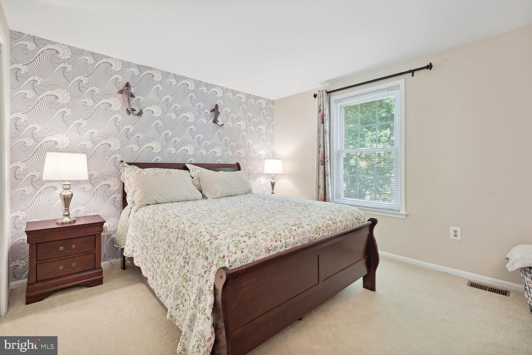 DERWOOD STATION - Residential