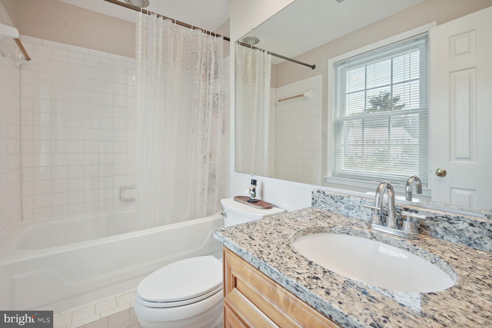 DERWOOD STATION - Residential