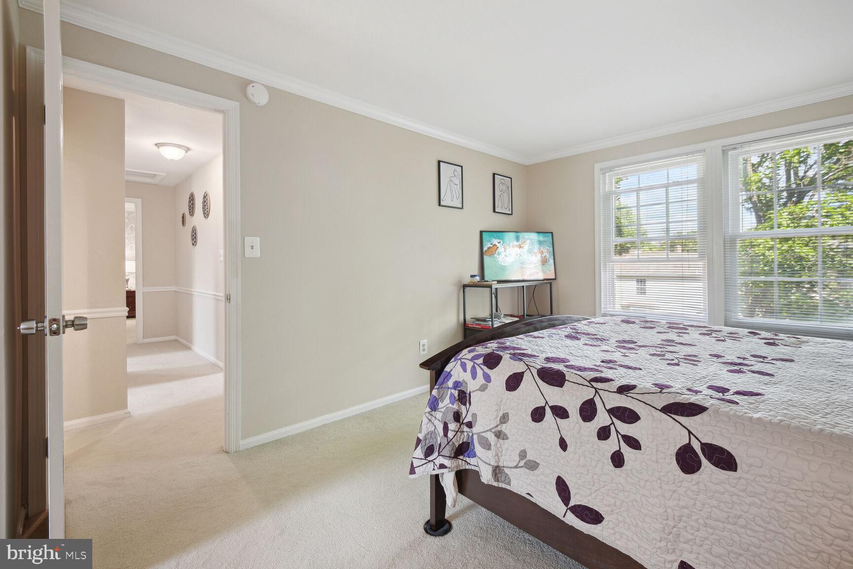 DERWOOD STATION - Residential