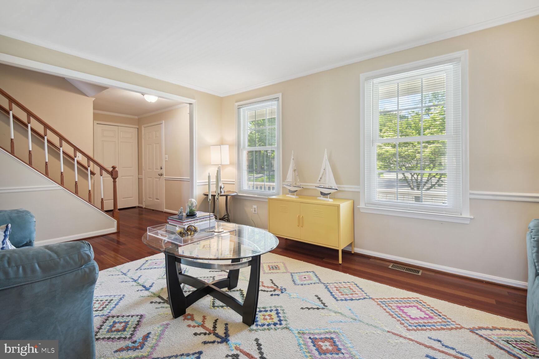 DERWOOD STATION - Residential