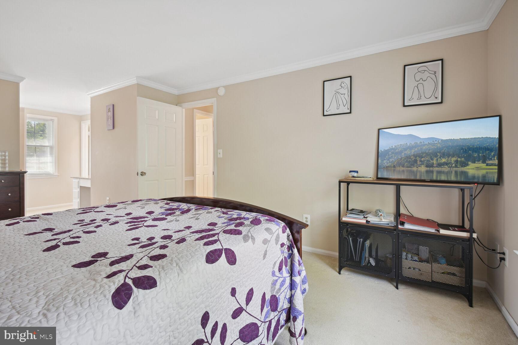 DERWOOD STATION - Residential